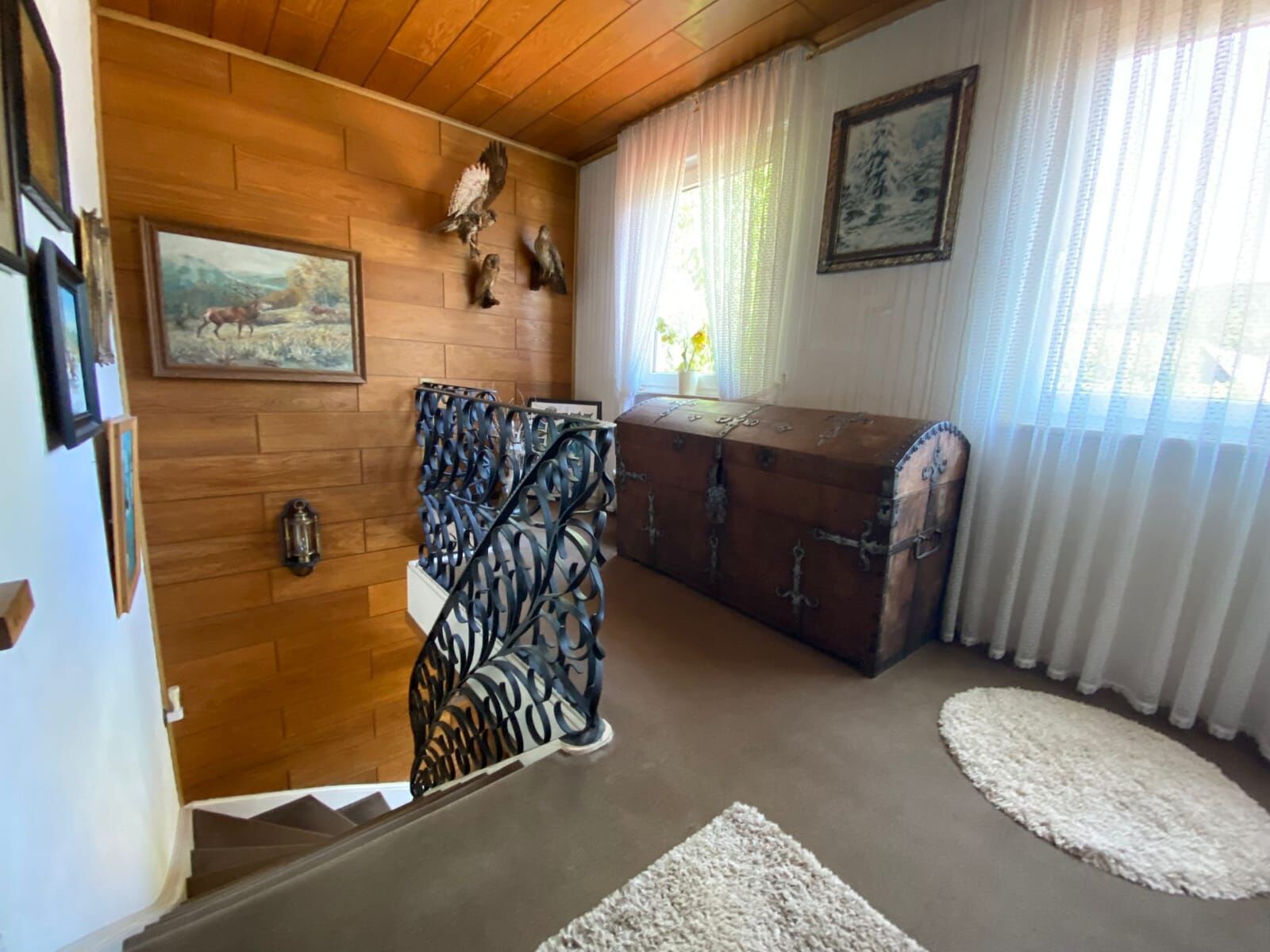 Immobilienangebot - Höxter / Ovenhausen - Alle - Großzügiges Wohnhaus mit Potenzial - für Familien und Individualisten