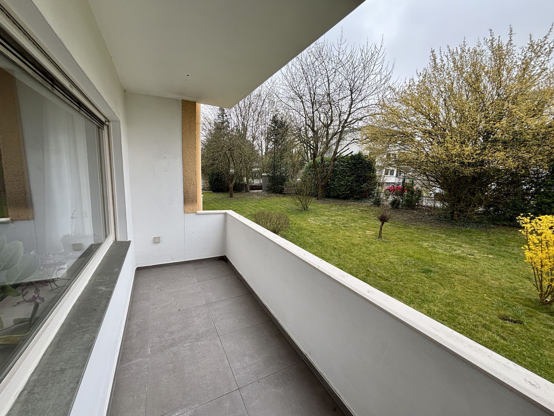 Immobilienangebot - Paderborn - Alle - Schöne Erdgeschosswohnung mit Balkon 
in der begehrten Südstadt von Paderborn