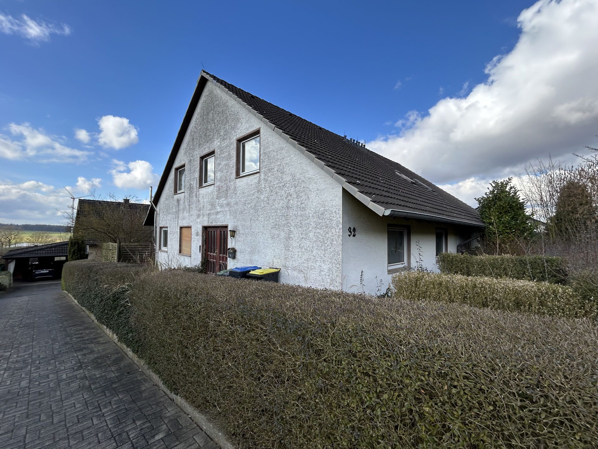 Immobilienangebot - Schieder-Schwalenberg - Alle - Ein Sanierungsprojekt mit Potenzial – Doppelhaushälfte in Schieder-Schwalenberg