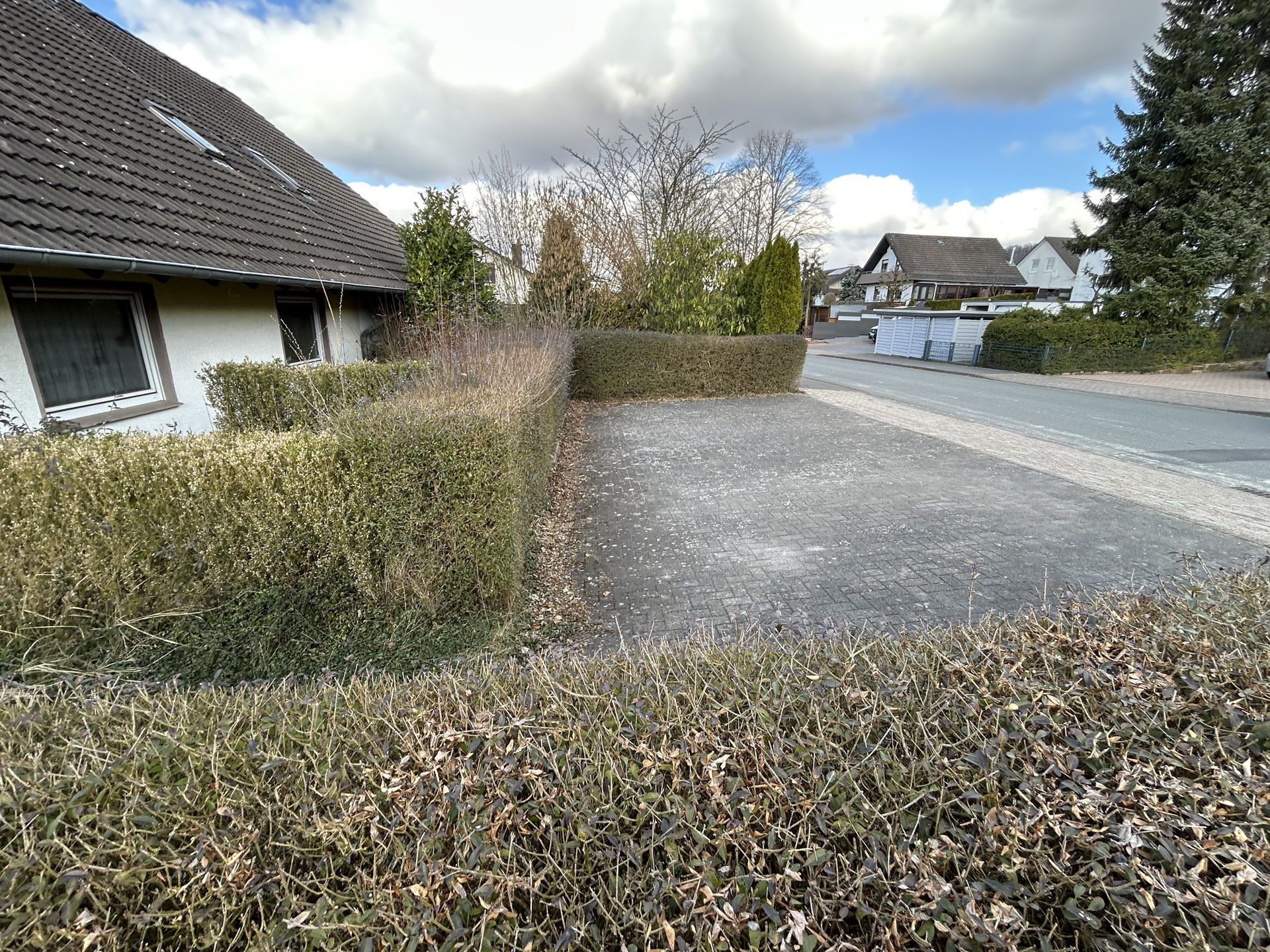Immobilienangebot - Schieder-Schwalenberg - Alle - Ein Sanierungsprojekt mit Potenzial – Doppelhaushälfte in Schieder-Schwalenberg