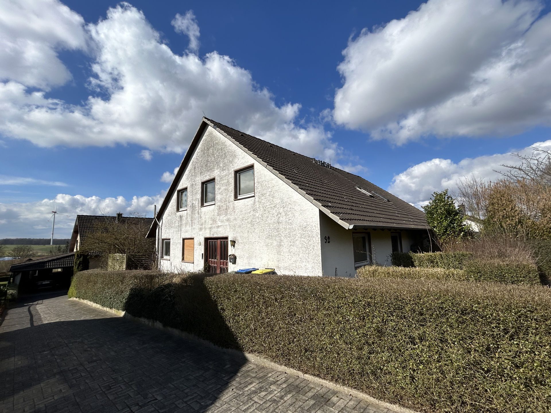 Immobilienangebot - Schieder-Schwalenberg - Alle - Ein Sanierungsprojekt mit Potenzial – Doppelhaushälfte in Schieder-Schwalenberg