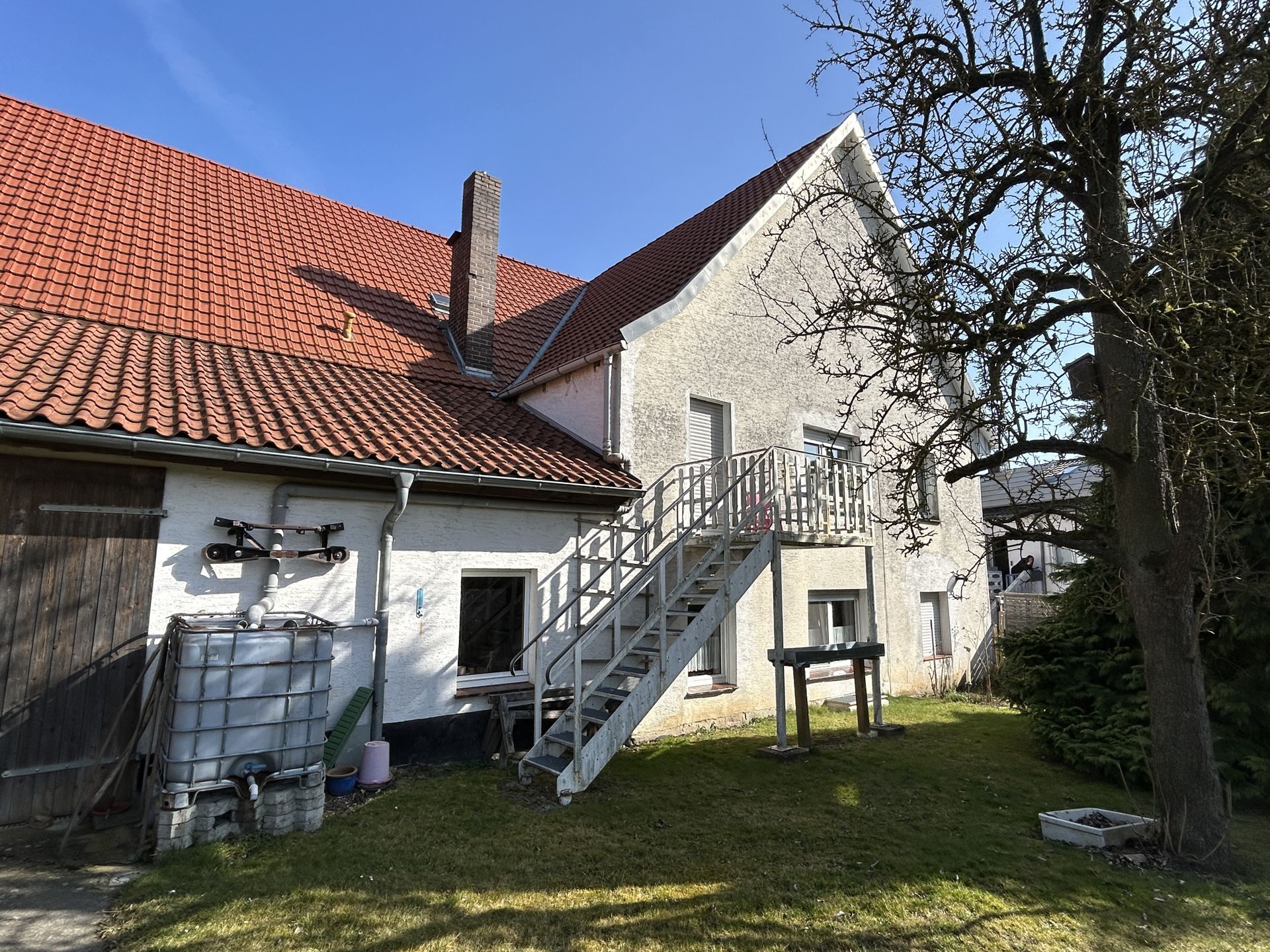 Immobilienangebot - Warburg / Menne - Alle - EFH mit Scheunenanbau in Menne