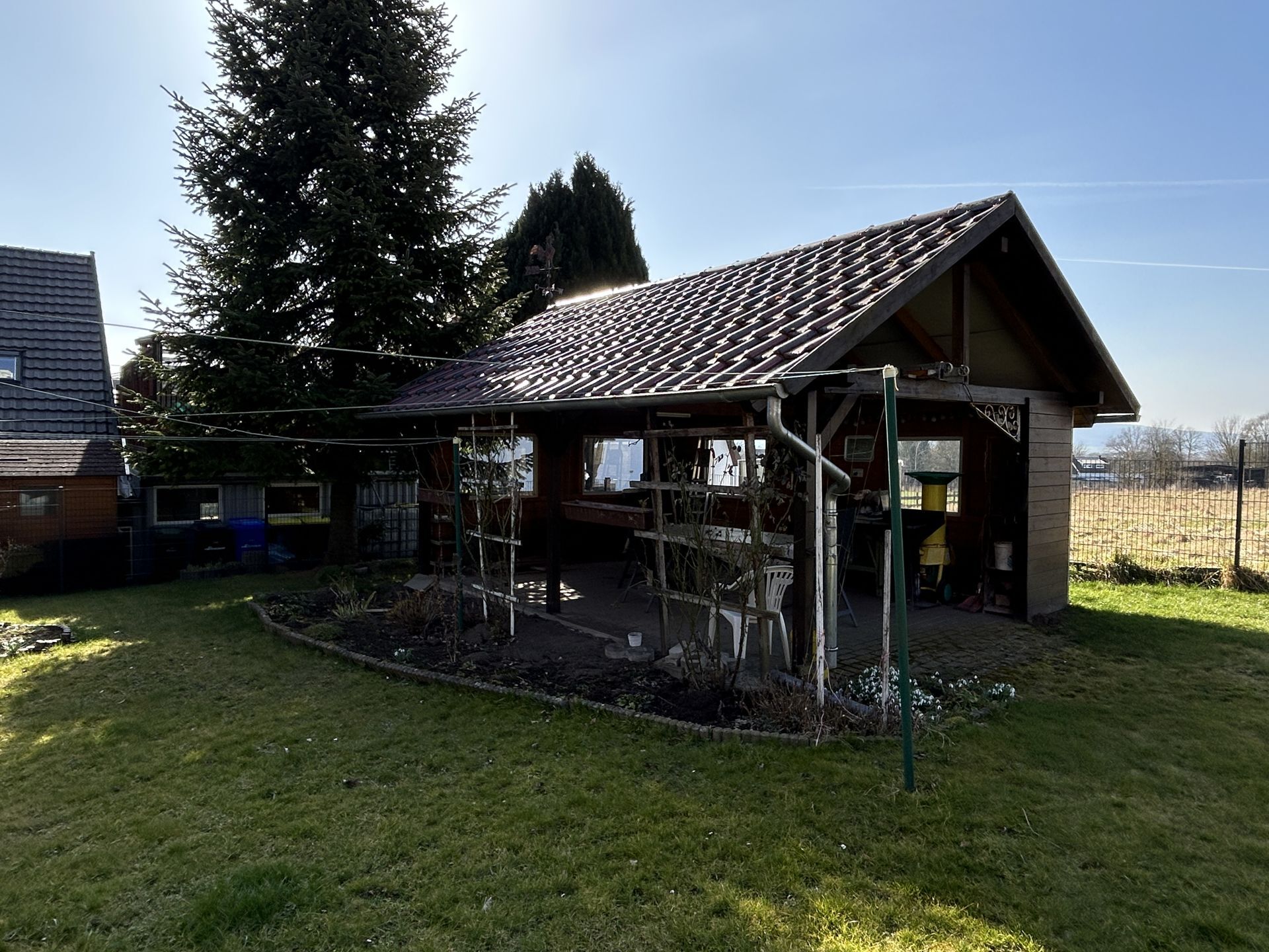 Immobilienangebot - Warburg / Menne - Alle - EFH mit Scheunenanbau in Menne
