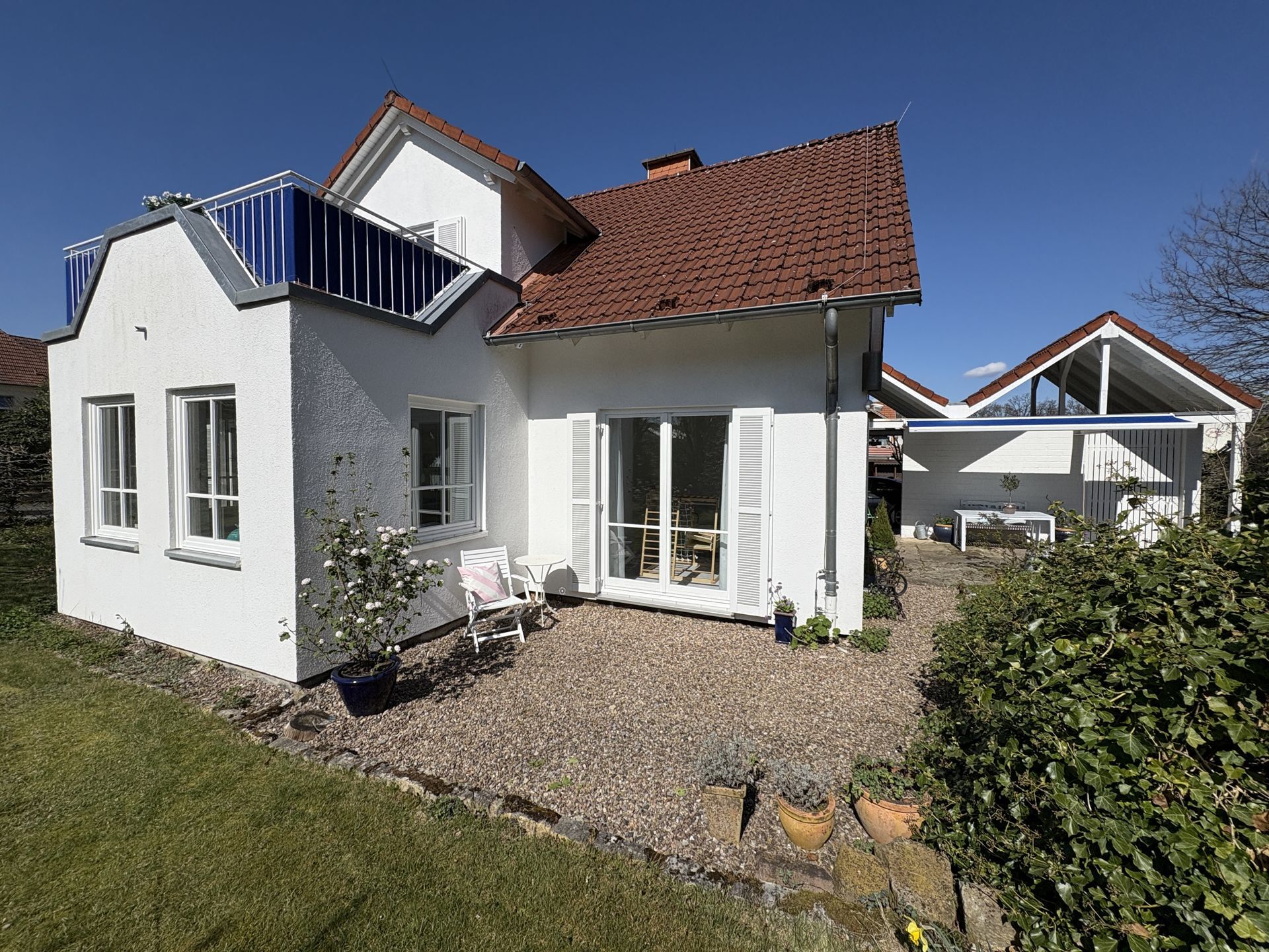 Immobilienangebot - Detmold / Diestelbruch - Alle - Wohndomizil für Genießer!