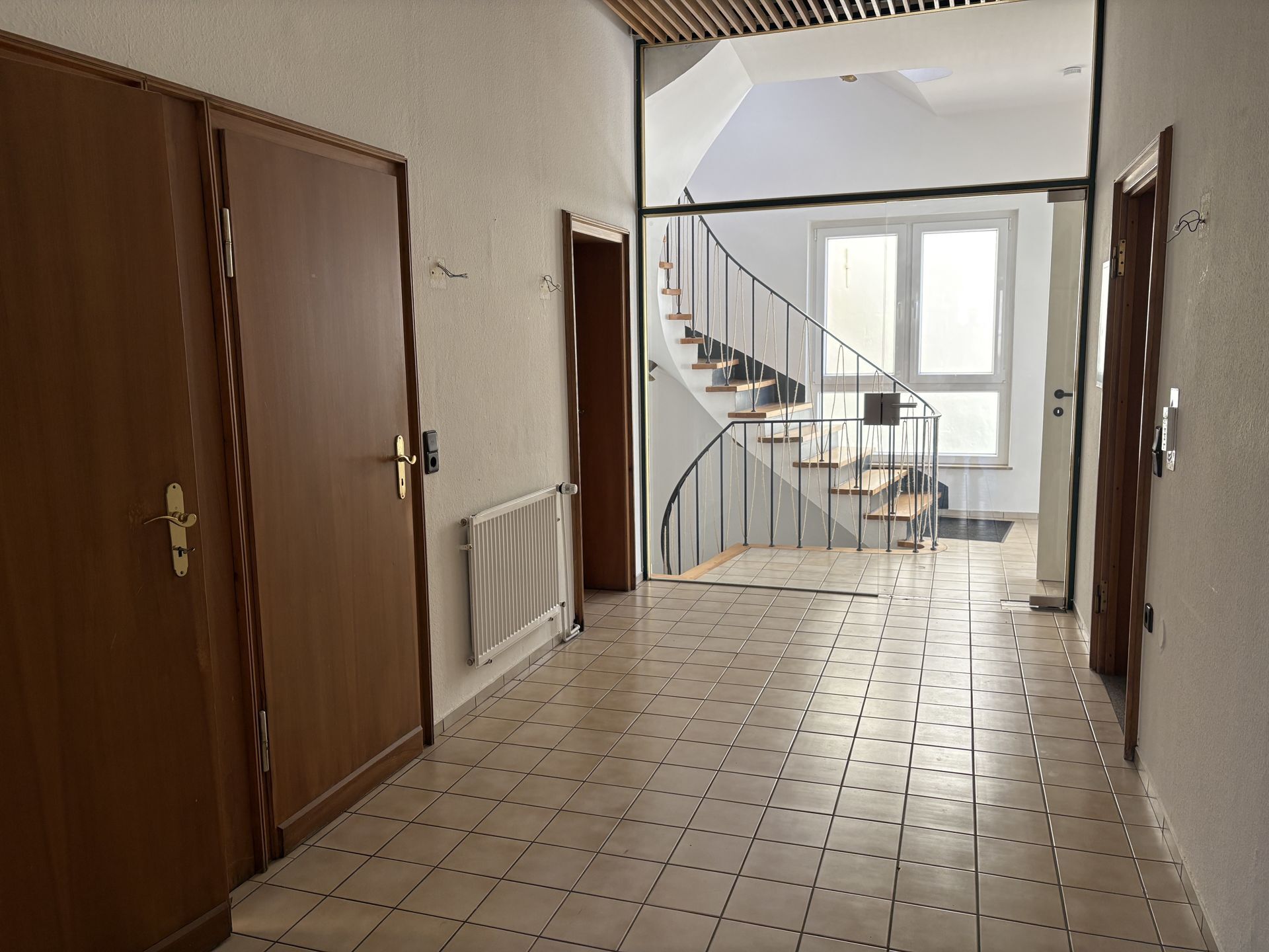 Immobilienangebot - Detmold - Alle - Altbauwohnung mitten in der Stadt!