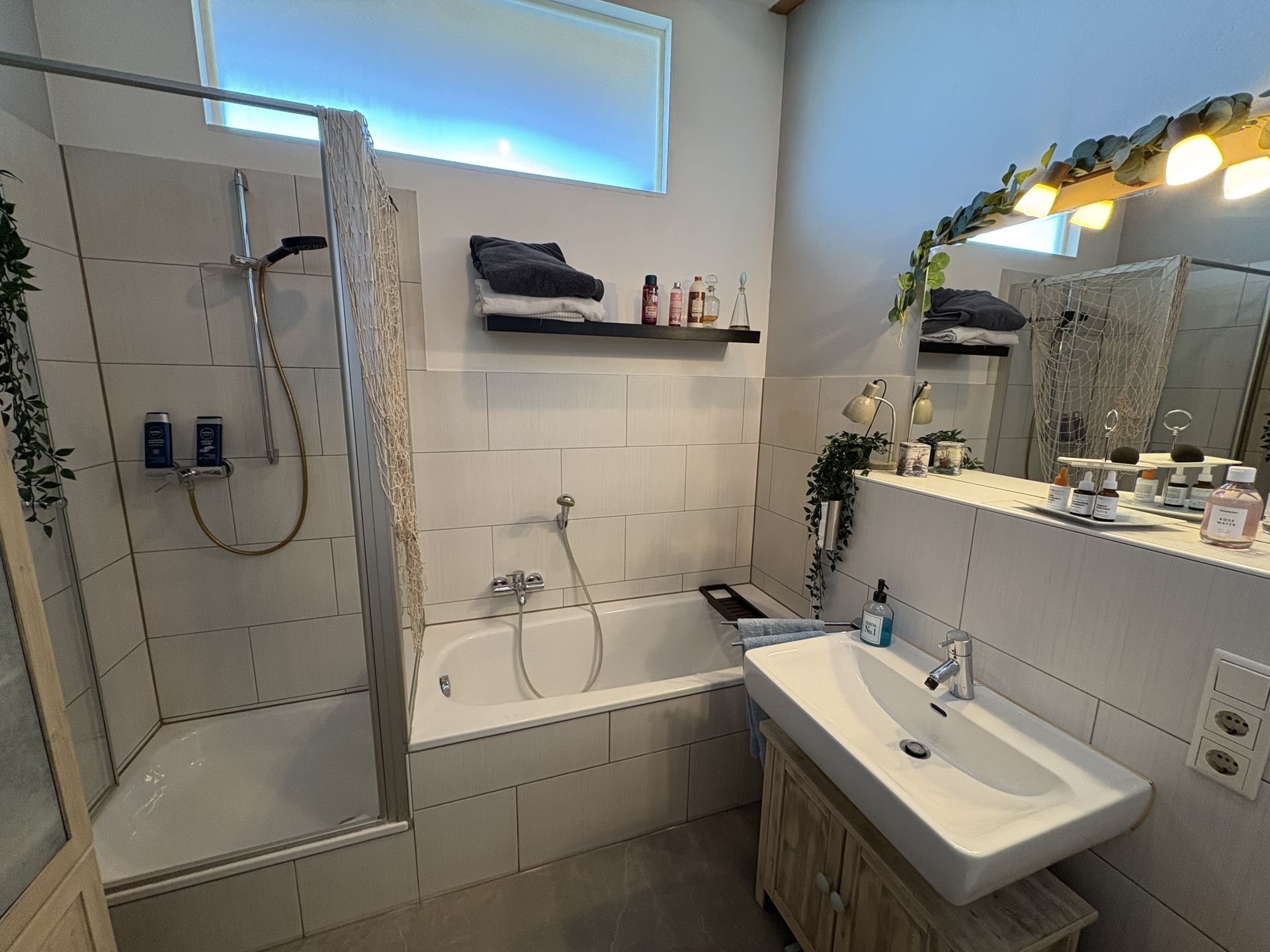 Immobilienangebot - Paderborn / Elsen - Alle - Wohnkomfort und Ruhe -
exklusive Wohnung in Elsen