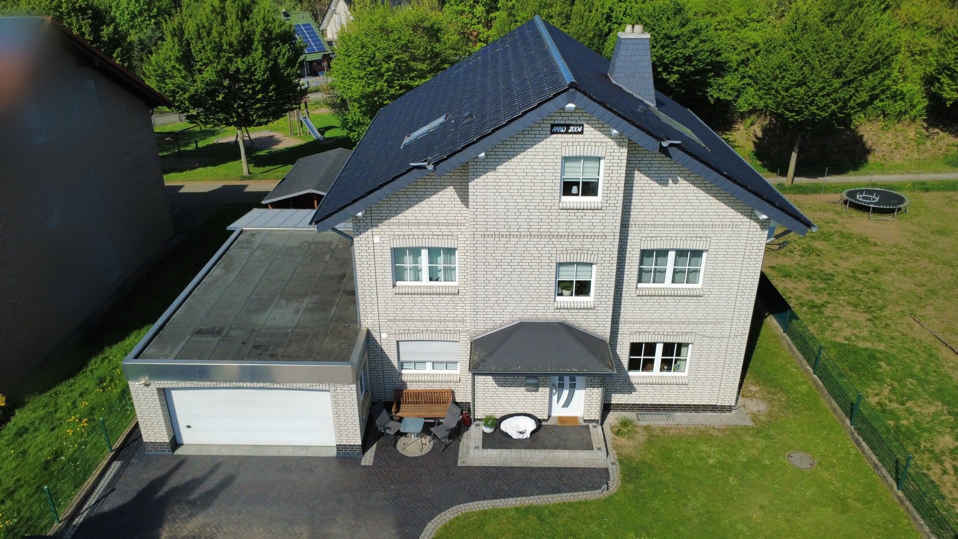 Immobilienangebot - Steinheim - Alle - Traumhaftes 1-2 FH mit Doppelgarage in Steinheim – Ihr neues Zuhause wartet auf Sie!