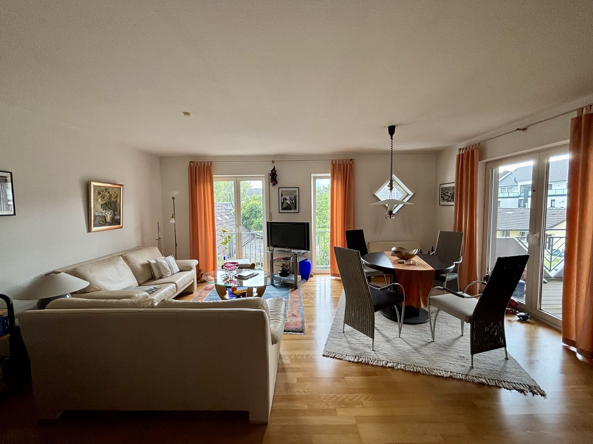 Immobilienangebot - Paderborn - Alle - Ihr neues Zuhause in Paderborn: Attraktive 4-Zimmer-Wohnung mit Balkon und idealer Anbindung!