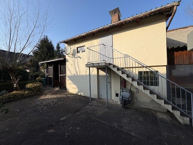 Immobilienangebot - Höxter / Albaxen - Alle - Einfamilienhaus mit vielseitigen Nutzungsmöglichkeiten
