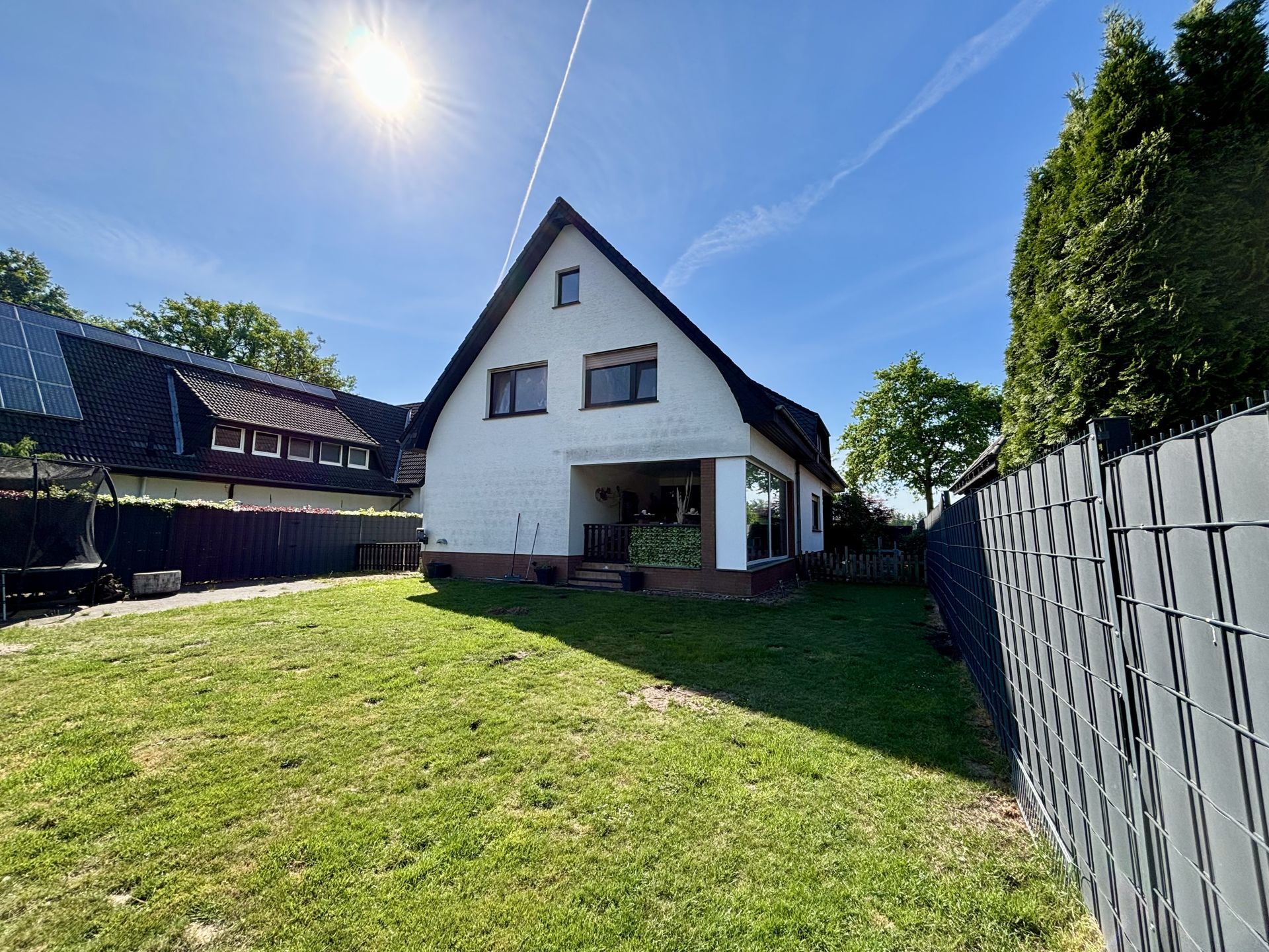 Immobilienangebot - Delbrück - Alle - Solides Zuhause mit Ausblick: Einfamilienhaus auf großem Grundstück in Schöning