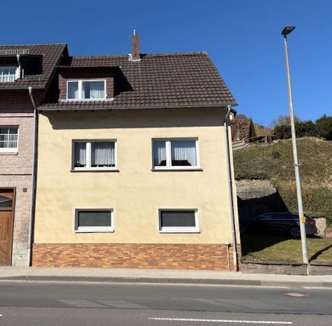Immobilienangebot - Beverungen / Dalhausen - Alle - Kleines Einfamilienhaus in Dalhausen