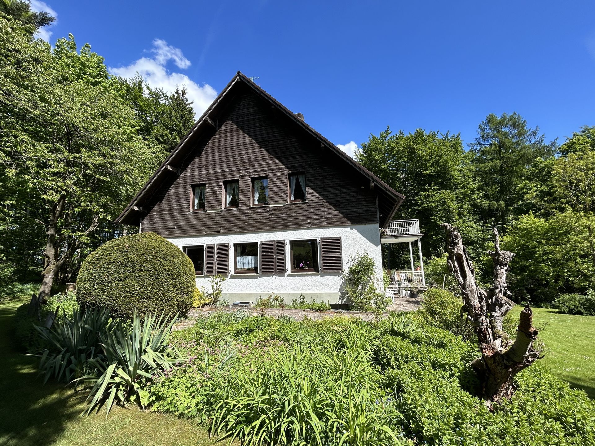 Immobilienangebot - Barntrup - Alle - In "himmlischer Ruhe" direkt am Waldrand wohnen!