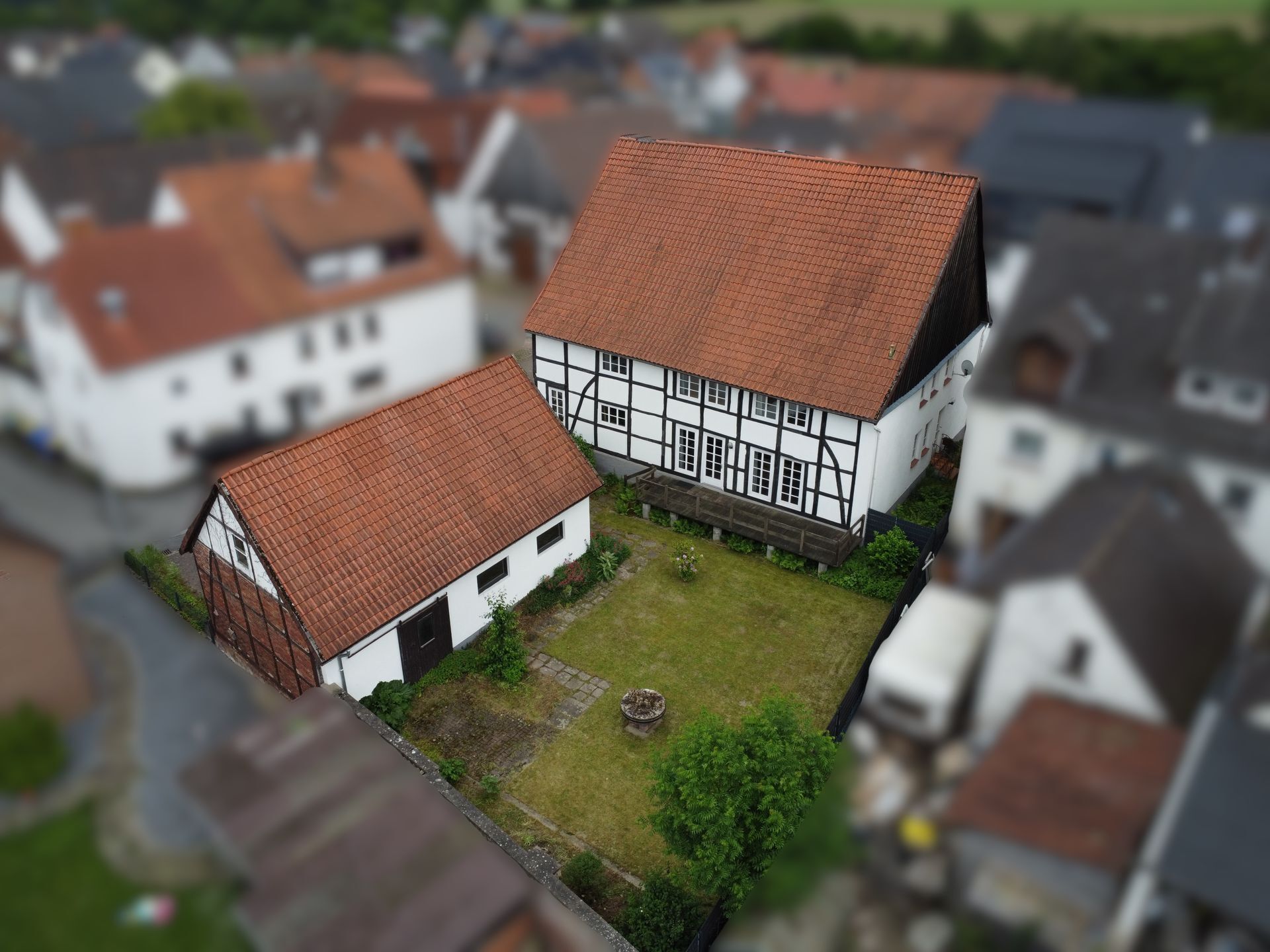 Immobilienangebot - Beverungen / Amelunxen - Alle - Charmantes Fachwerkhaus mit Einliegerwohnung in ruhiger Lage