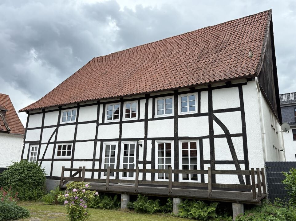 Immobilienangebot - Beverungen / Amelunxen - Alle - Charmantes Fachwerkhaus mit Einliegerwohnung in ruhiger Lage