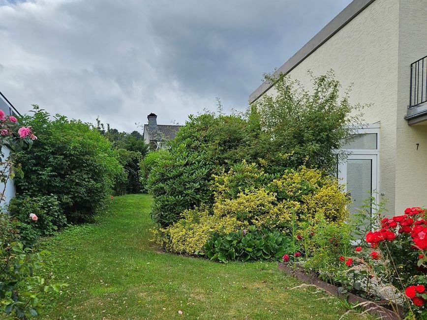Immobilienangebot - Höxter - Alle - Einfamilienhaus mit Wintergarten in ruhiger Lage
