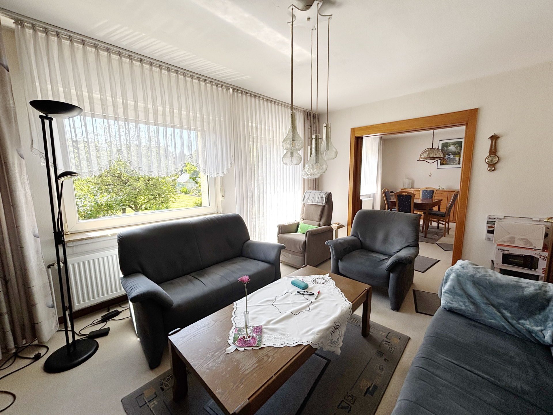 Immobilienangebot - Lage - Alle - Zweifamilienhaus in Lage - eine gute Kombination aus Gemütlichkeit und Potenzial