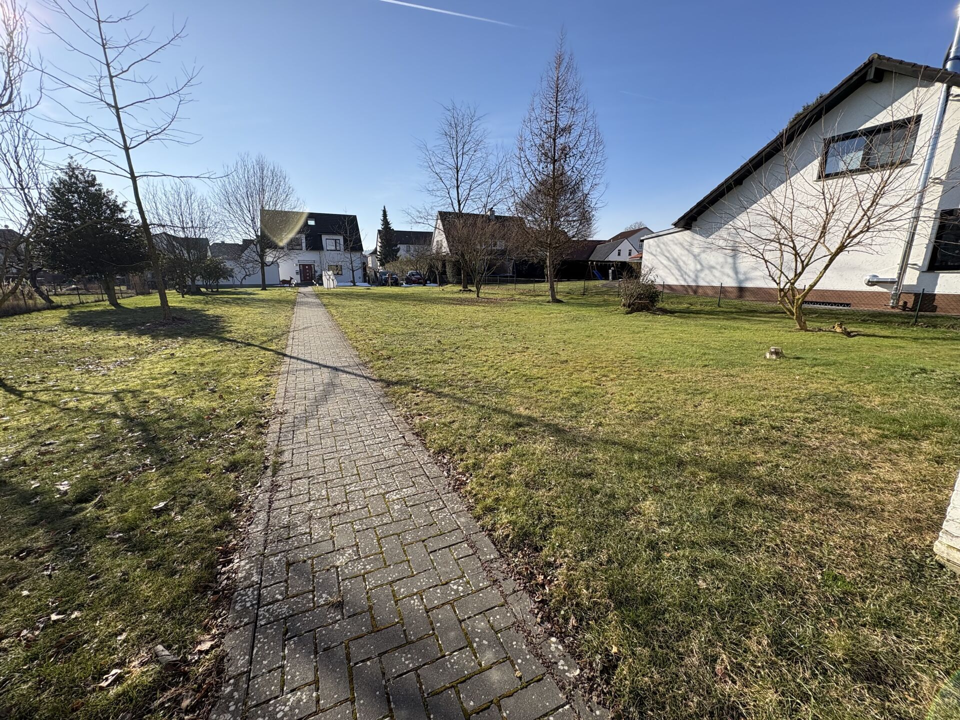 Immobilienangebot - Barntrup - Alle - Großzügiges Wohnhaus mit viel Potenzial in zentraler Lage von Barntrup!