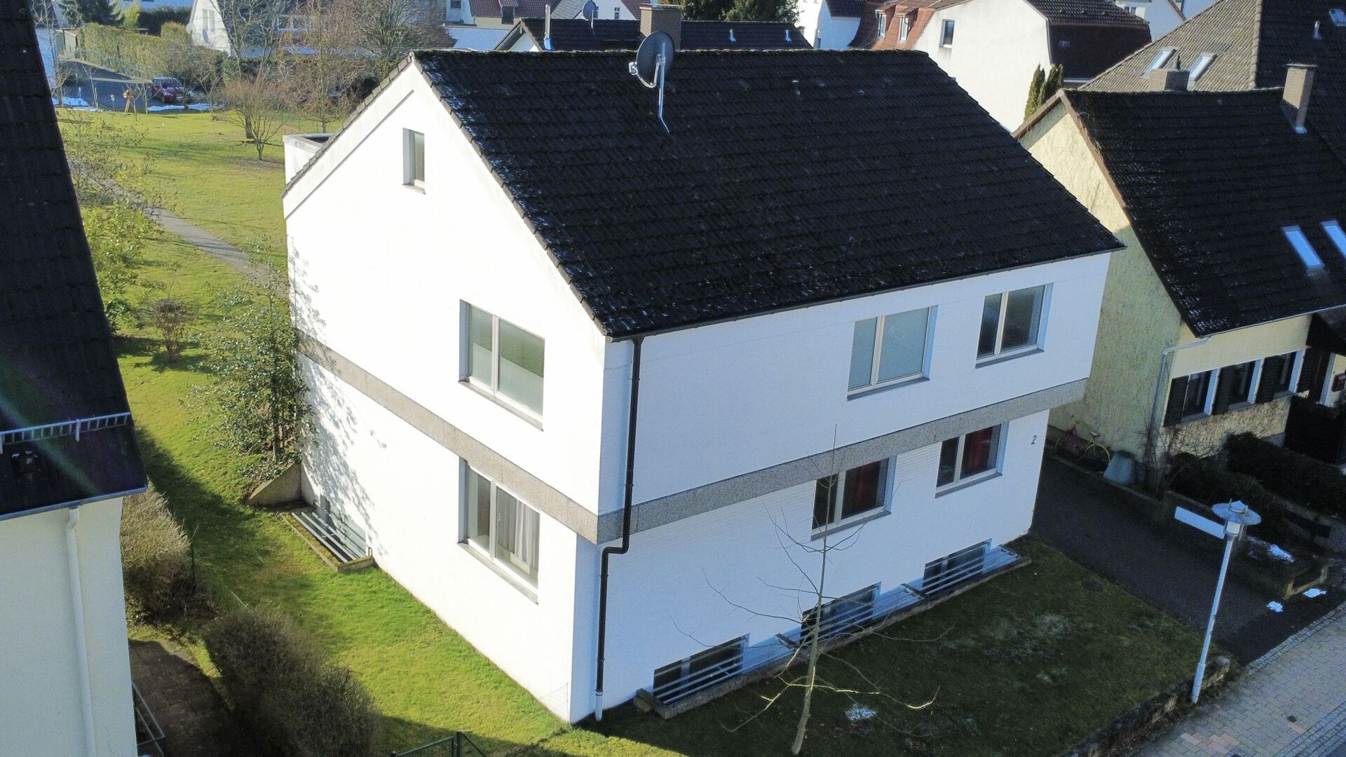 Immobilienangebot - Barntrup - Alle - Großzügiges Wohnhaus mit viel Potenzial in zentraler Lage von Barntrup!