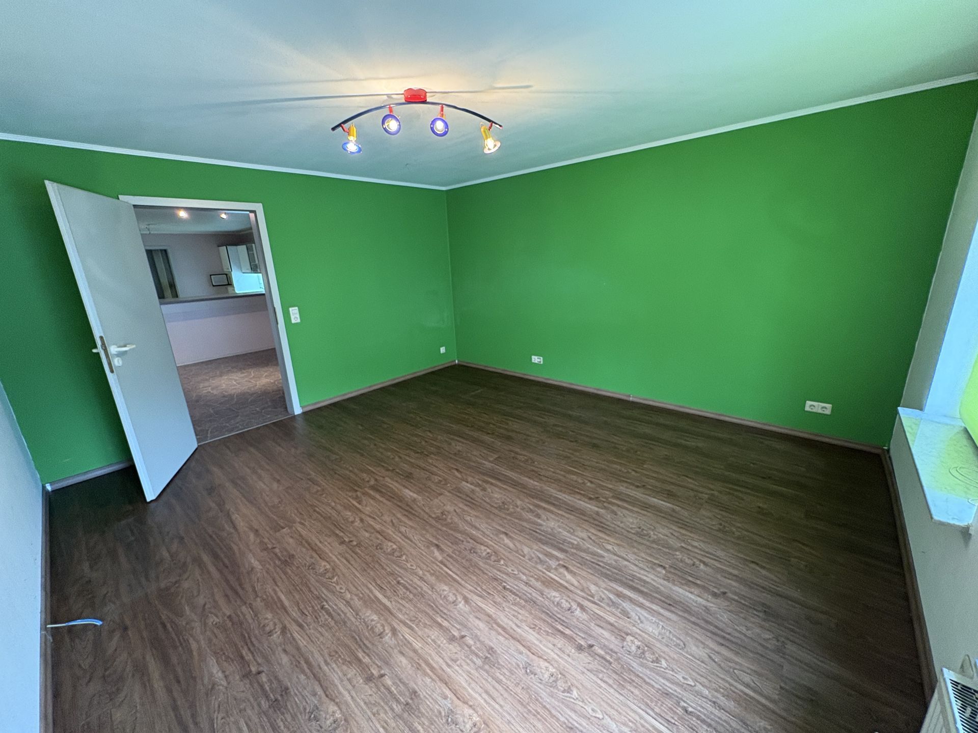 Immobilienangebot - Beverungen - Alle - Charmante 4-Zimmer-Wohnung mit eigenem Gartenparadies im Zentrum von Beverungen!