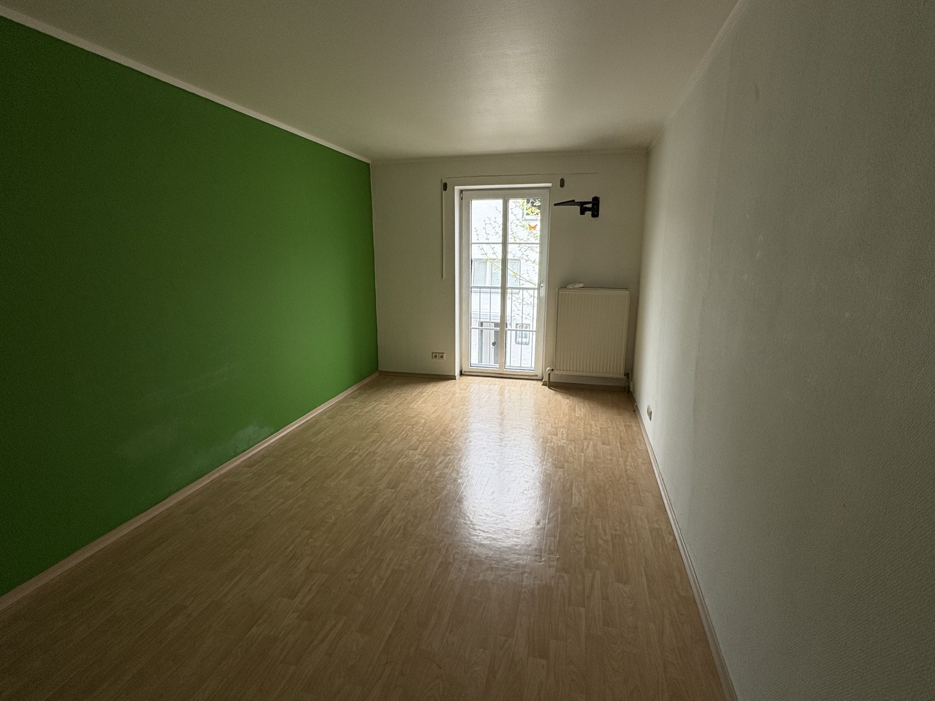Immobilienangebot - Beverungen - Alle - Charmante 4-Zimmer-Wohnung mit eigenem Gartenparadies im Zentrum von Beverungen!