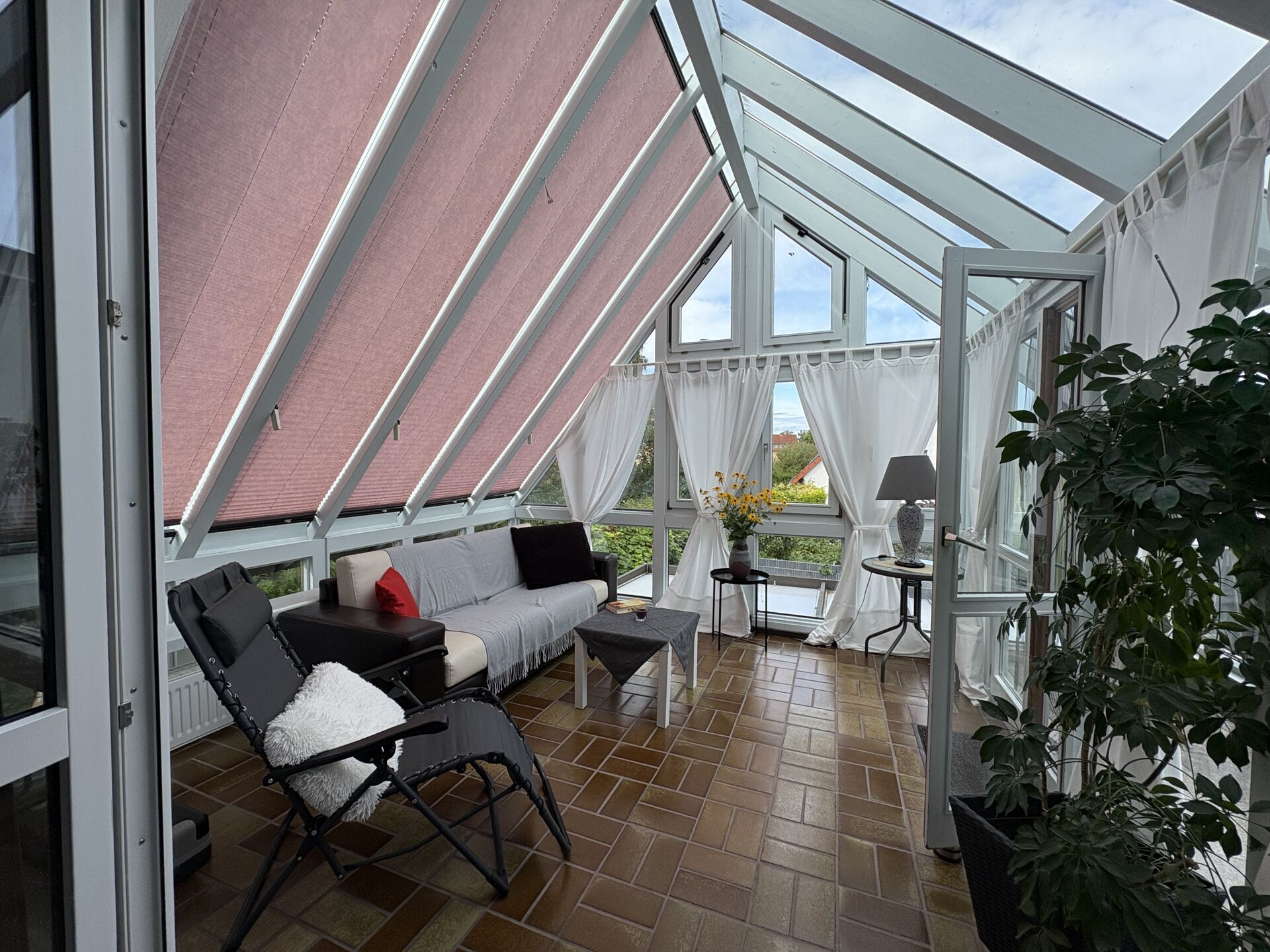 Immobilienangebot - Detmold - Alle - Attraktive Gelegenheit: Stilvolles Einfamilienhaus mit Garten!