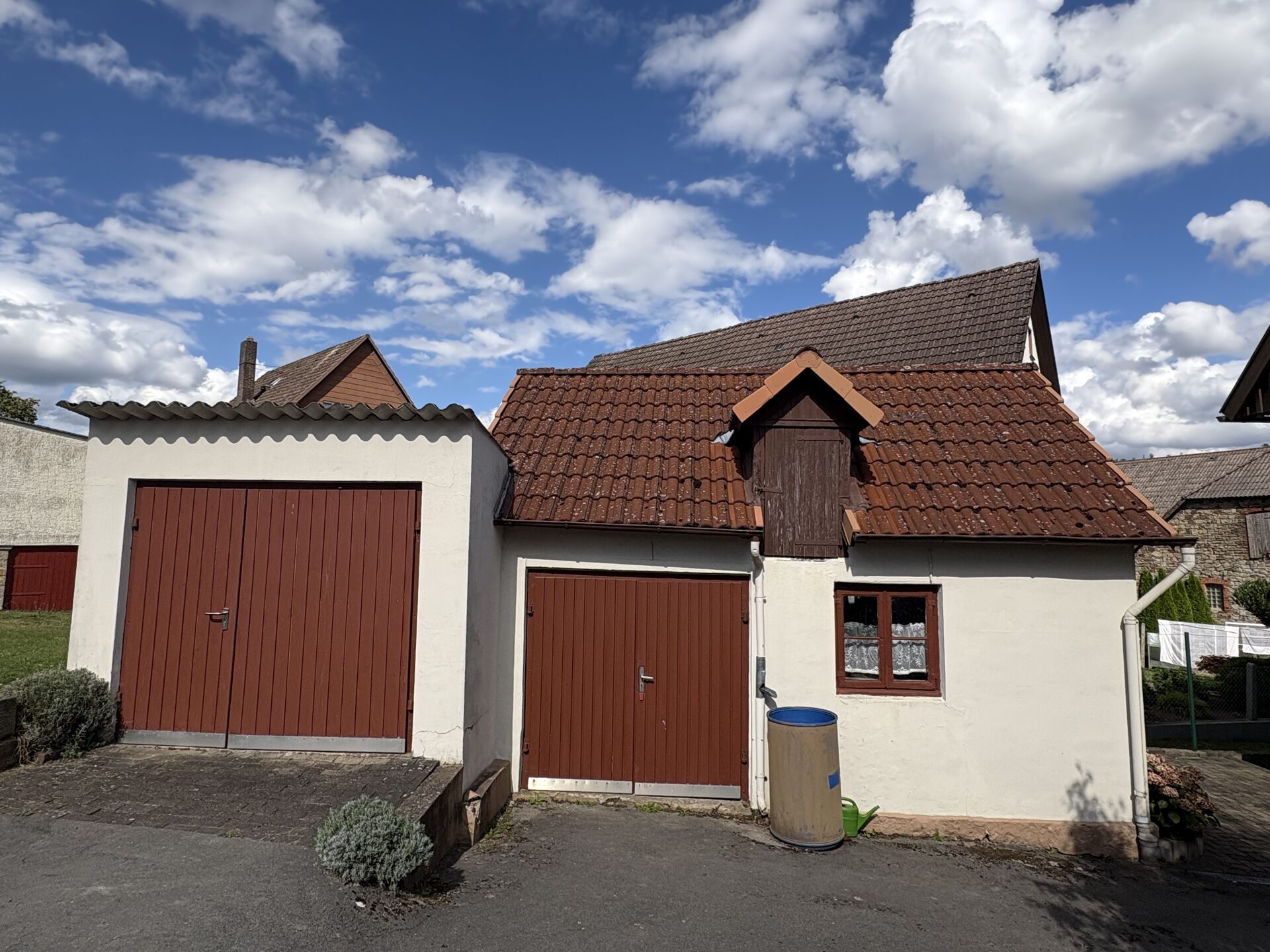 Immobilienangebot - Schieder-Schwalenberg - Alle - Tradition mit Komfort: Einfamilienhaus für Ihr Familienglück!