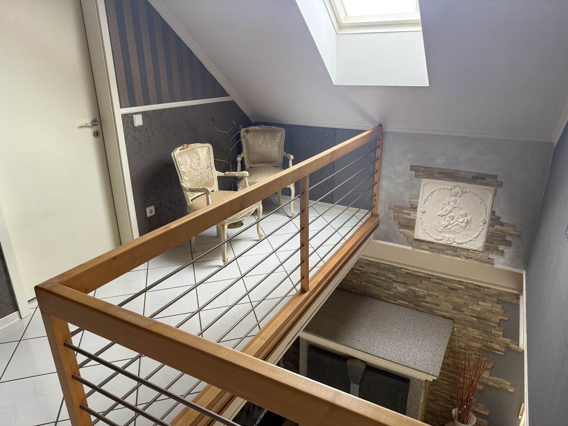 Immobilienangebot - Nieheim - Alle - Charmantes Einfamilienhaus mit Einliegerwohnung