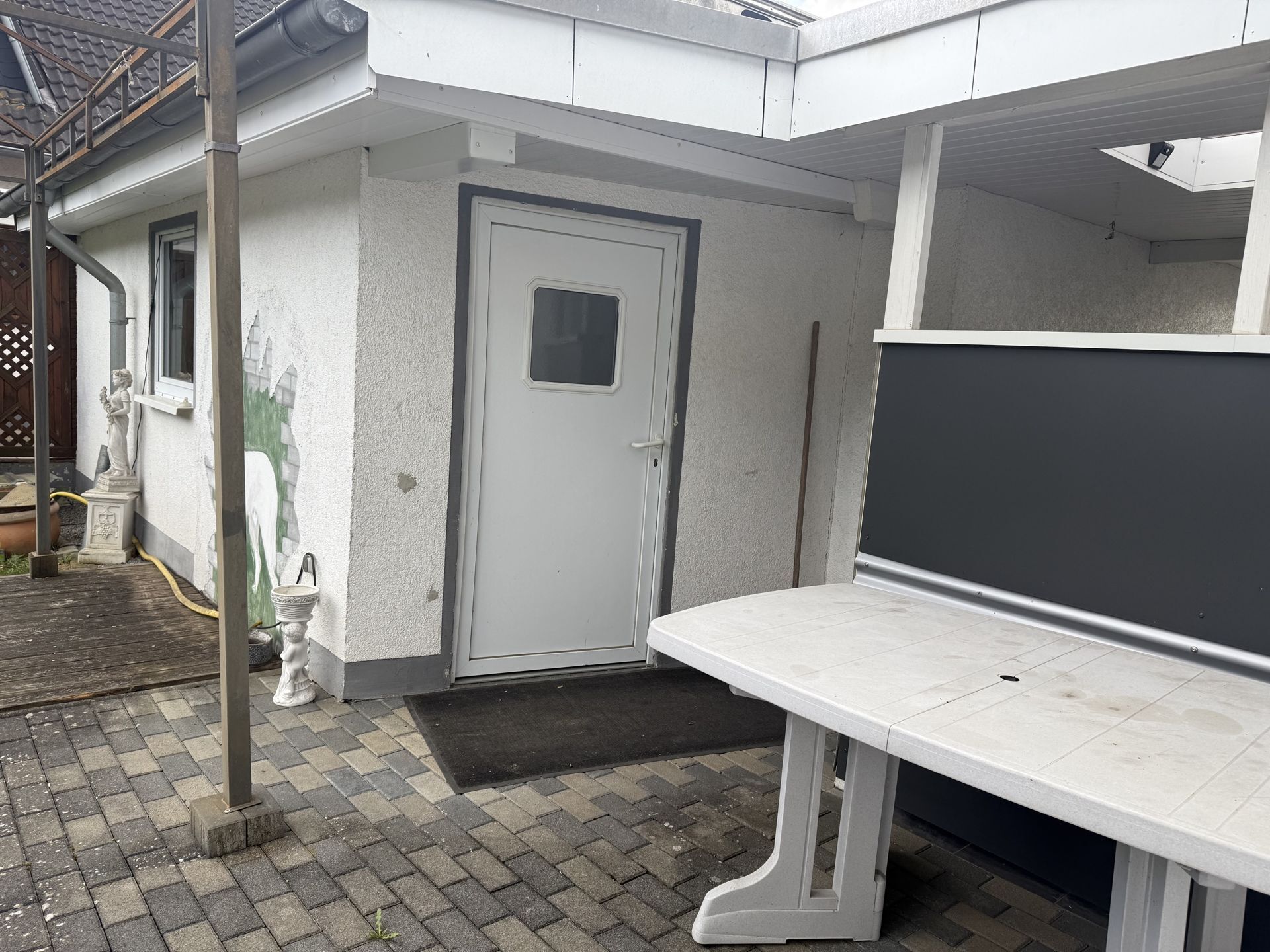 Immobilienangebot - Nieheim - Alle - Charmantes Einfamilienhaus mit Einliegerwohnung