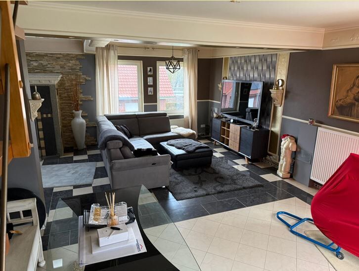 Immobilienangebot - Nieheim - Alle - Charmantes Einfamilienhaus mit Einliegerwohnung