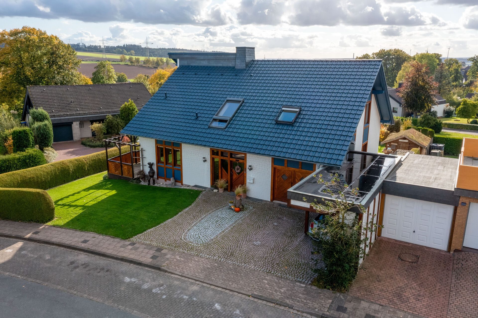 Immobilienangebot - Marienmünster / Vörden - Alle - Stilvolles Wohnen mit großzügigem Grundriss und hochwertiger Ausstattung in Marienmünster