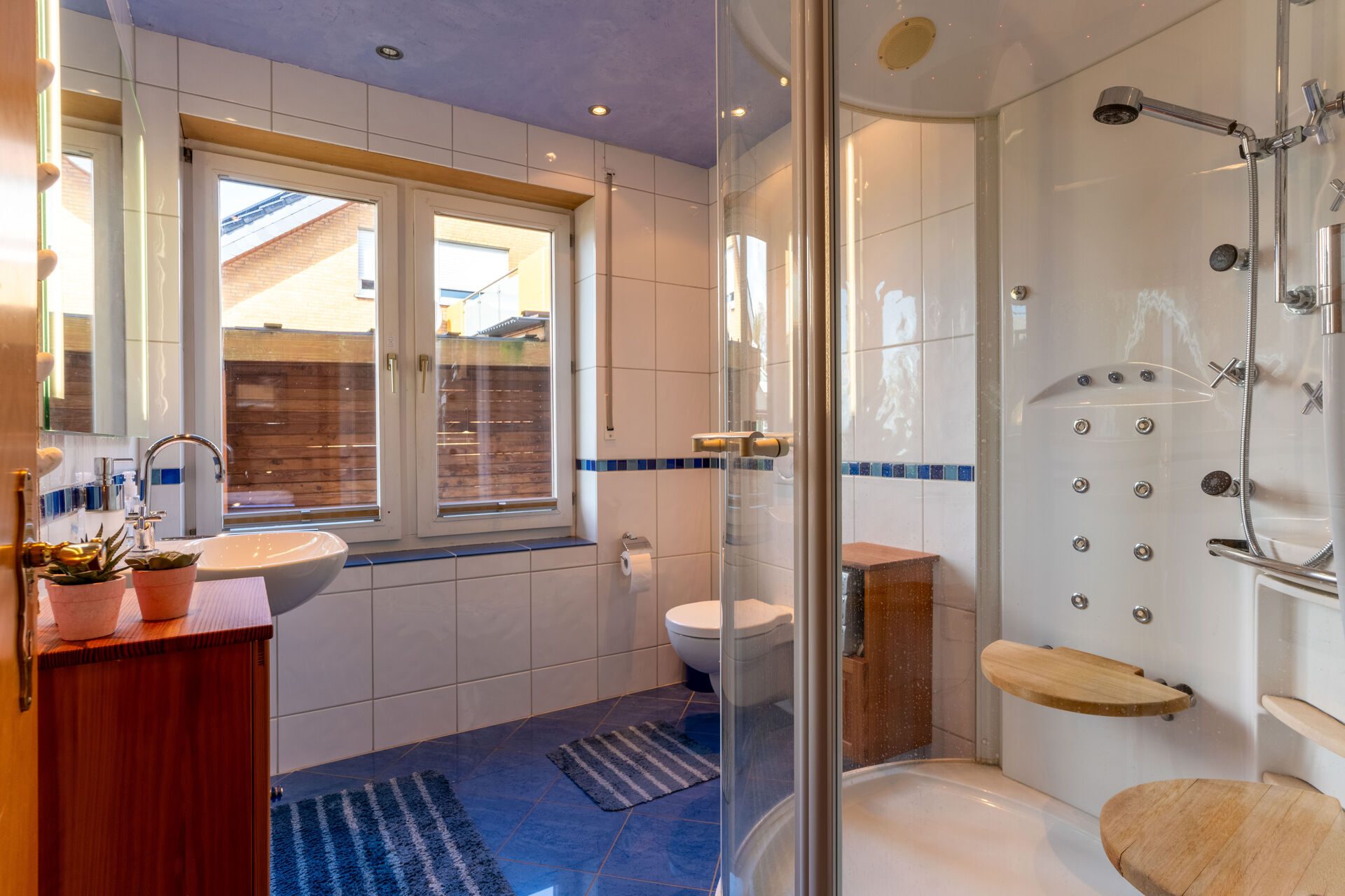 Immobilienangebot - Marienmünster / Vörden - Alle - Stilvolles Wohnen mit großzügigem Grundriss und hochwertiger Ausstattung in Marienmünster