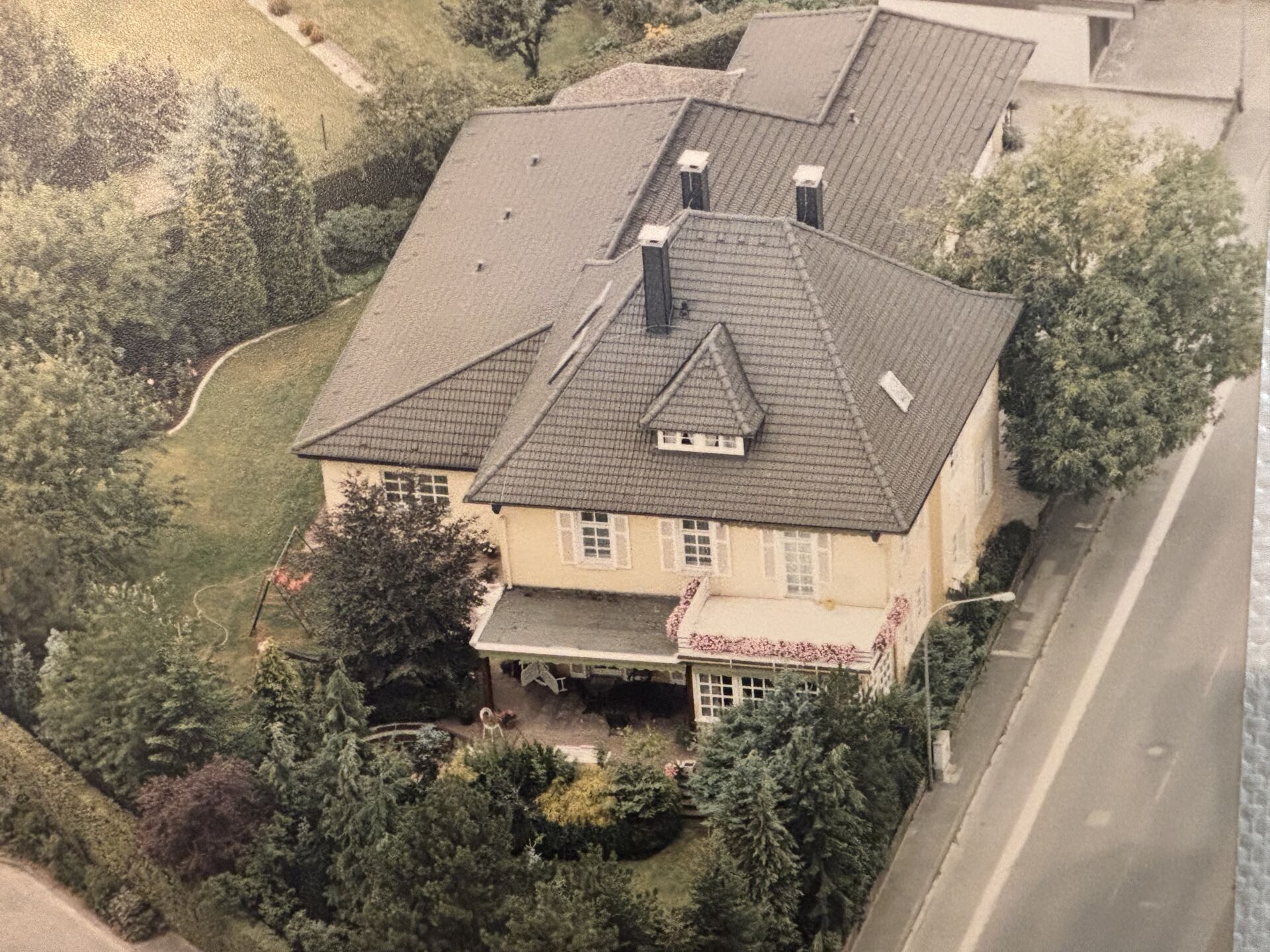 Immobilienangebot - Lage - Alle - Tradition trifft Moderne - Wohn- und Geschäftshaus mit Stil!