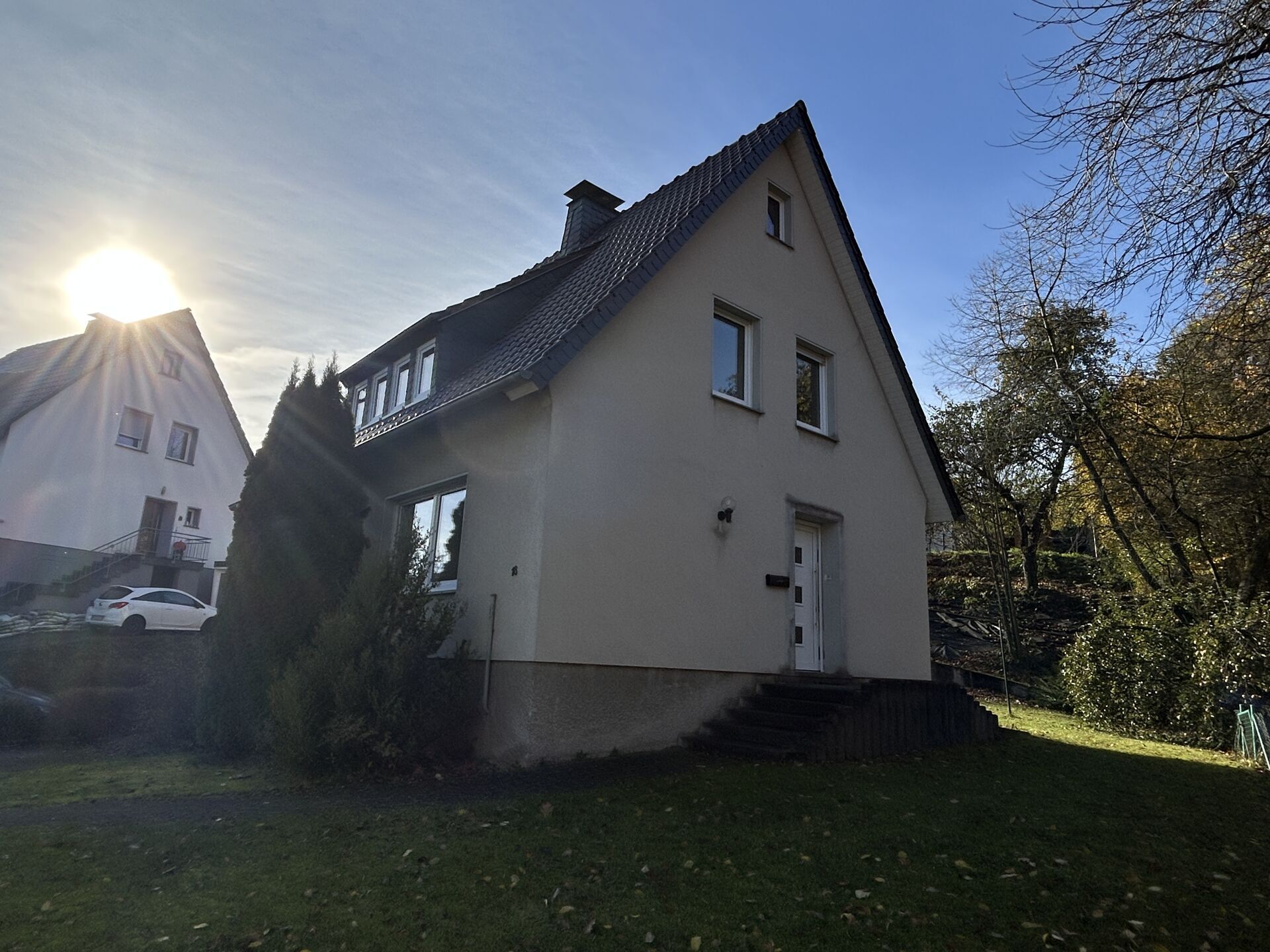 Immobilienangebot - Marsberg - Alle - Charmantes Einfamilienhaus am ruhigen Ortsrand von Marsberg - ideal für Renovierungsfreunde