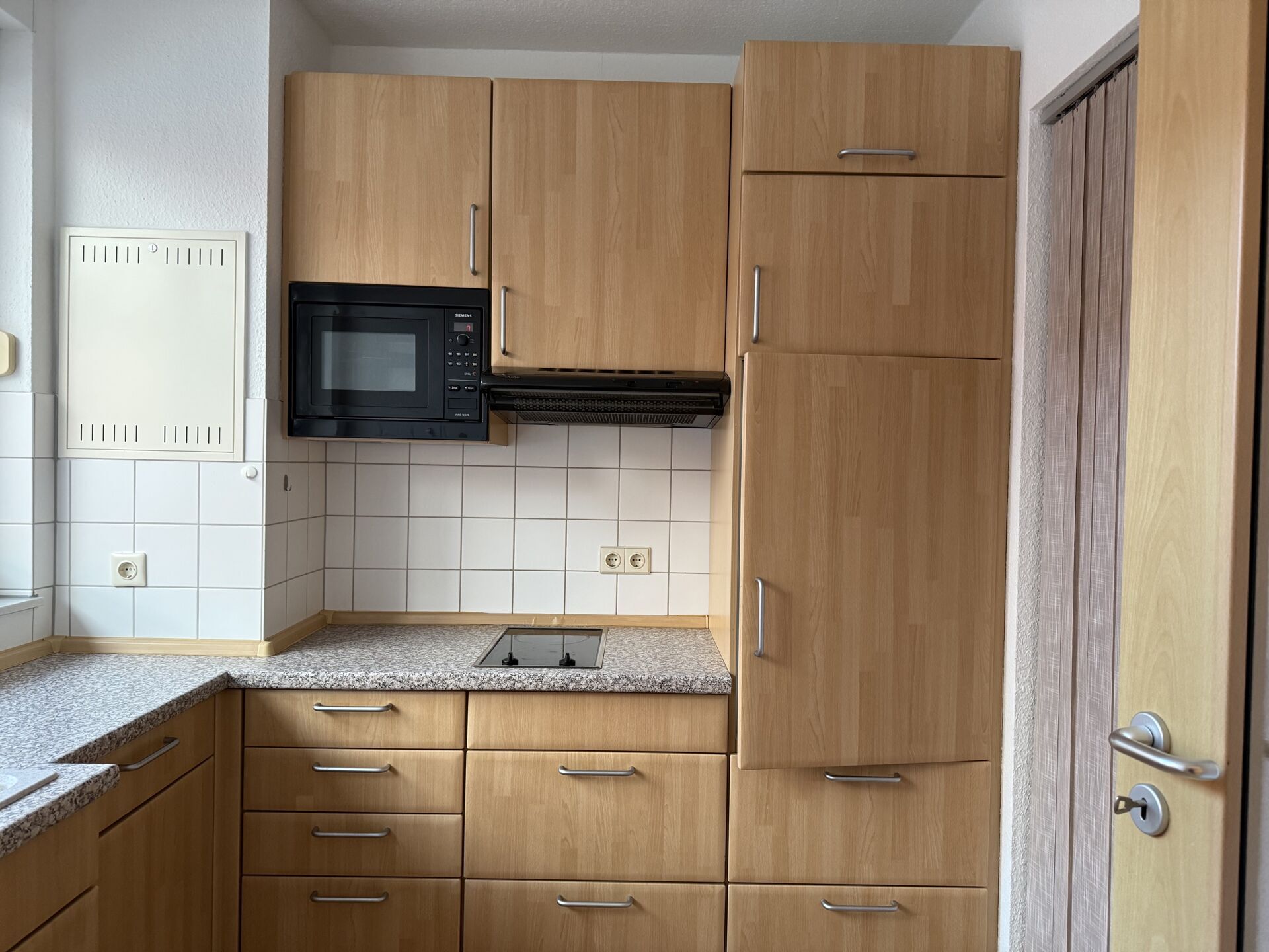 Immobilienangebot - Steinheim - Alle - 2 ZKBB-Wohnung mit Aufzug und 2 Garagen !!