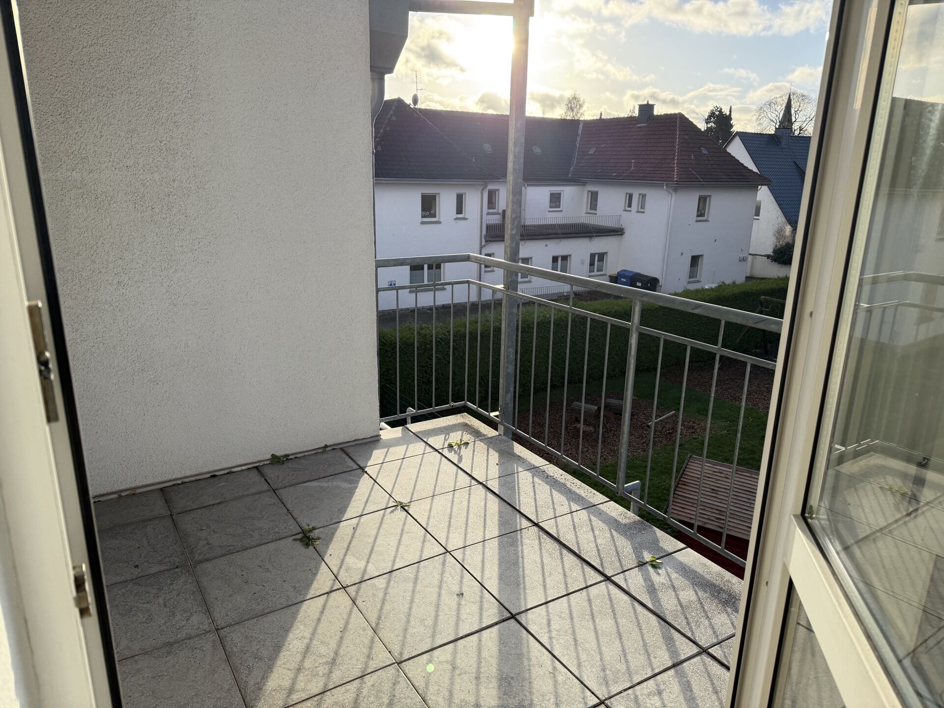 Immobilienangebot - Steinheim - Alle - 2 ZKBB-Wohnung mit Aufzug und 2 Garagen !!