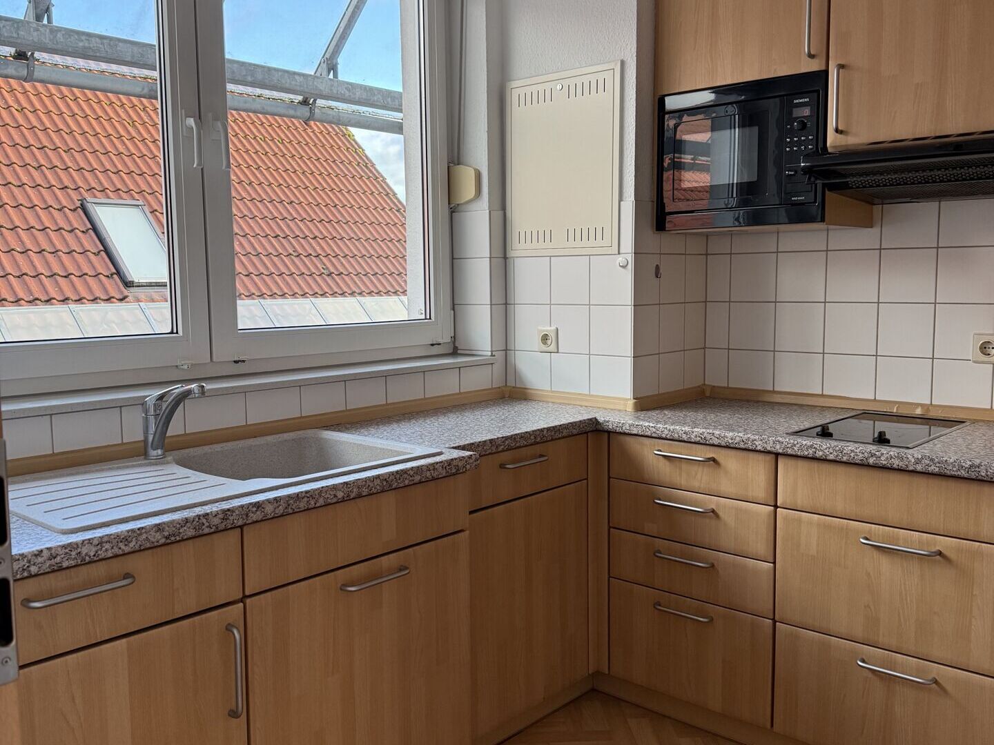 Immobilienangebot - Steinheim - Alle - 2 ZKBB-Wohnung mit Aufzug und 2 Garagen !!
