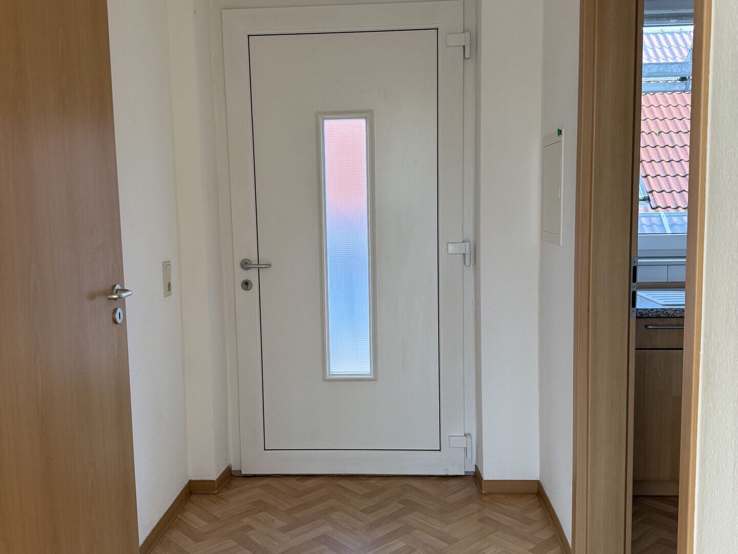 Immobilienangebot - Steinheim - Alle - 2 ZKBB-Wohnung mit Aufzug und 2 Garagen !!