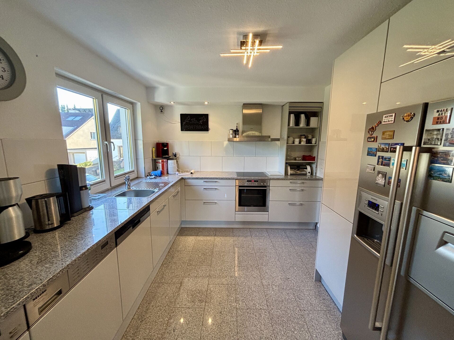 Immobilienangebot - Paderborn - Alle - Exklusive und einmalige Gelegenheit!
Maisonettewohnung in der Paderborner Südstadt!