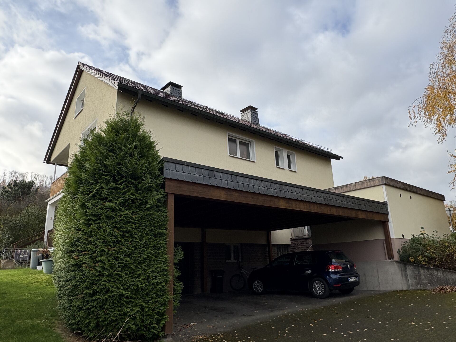 Immobilienangebot - Höxter - Alle - Zweifamilienhaus mit ausgebautem Dachgeschoss