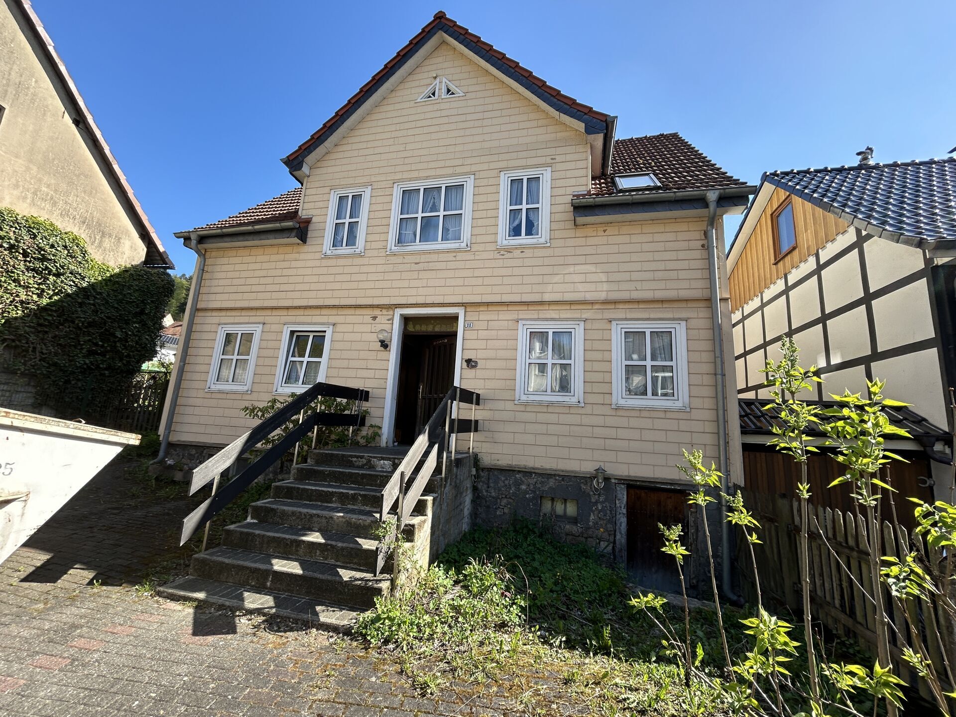Immobilienangebot - Marsberg - Alle - Einfamilienhaus mit Potenzial in Marsberg – Gestalten Sie Ihr Traumzuhause