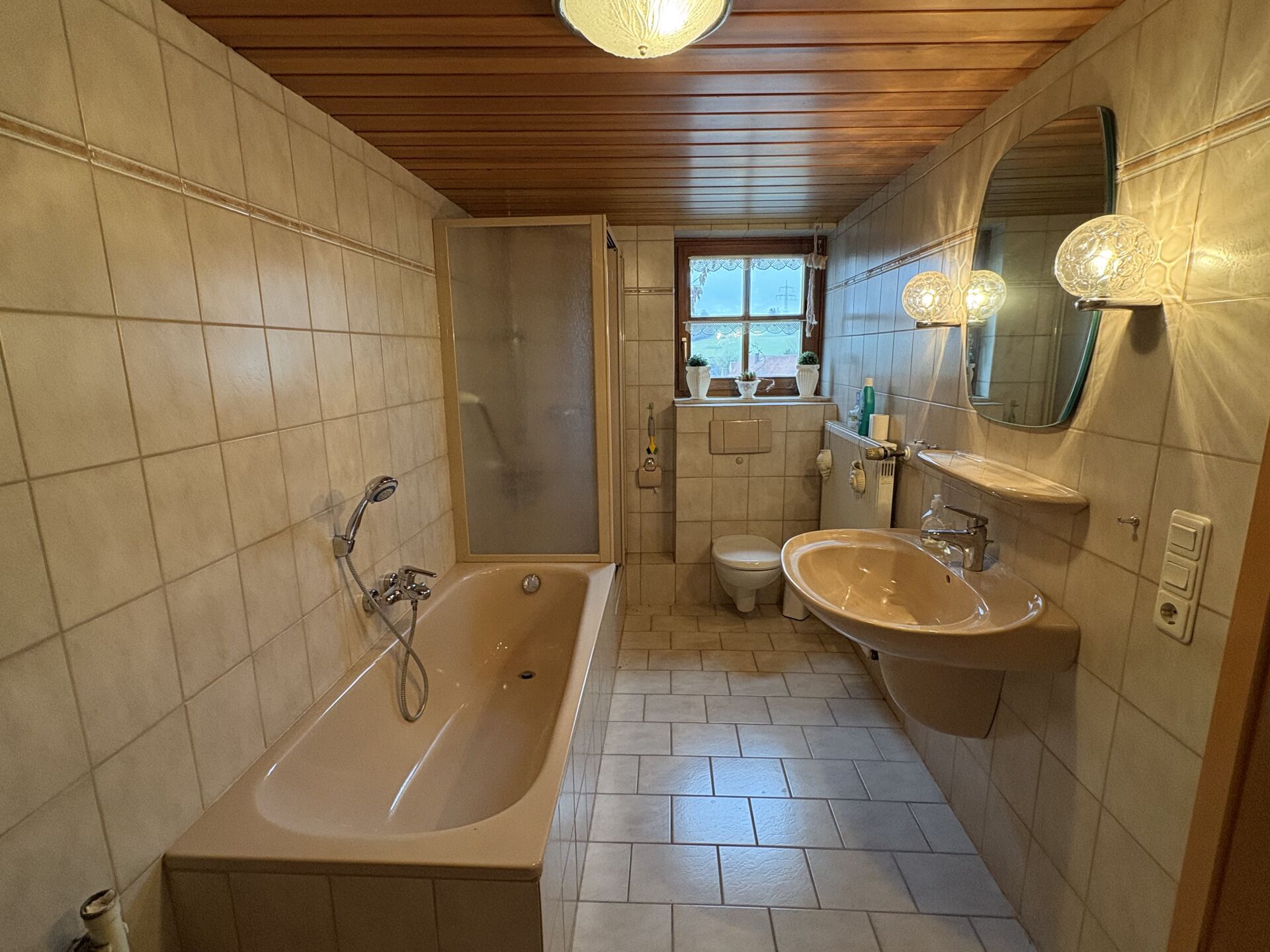 Immobilienangebot - Marsberg / Oesdorf - Alle - Liebhaberobjekt mit Einliegerwohnung und Panoramablick über Oesdorf!