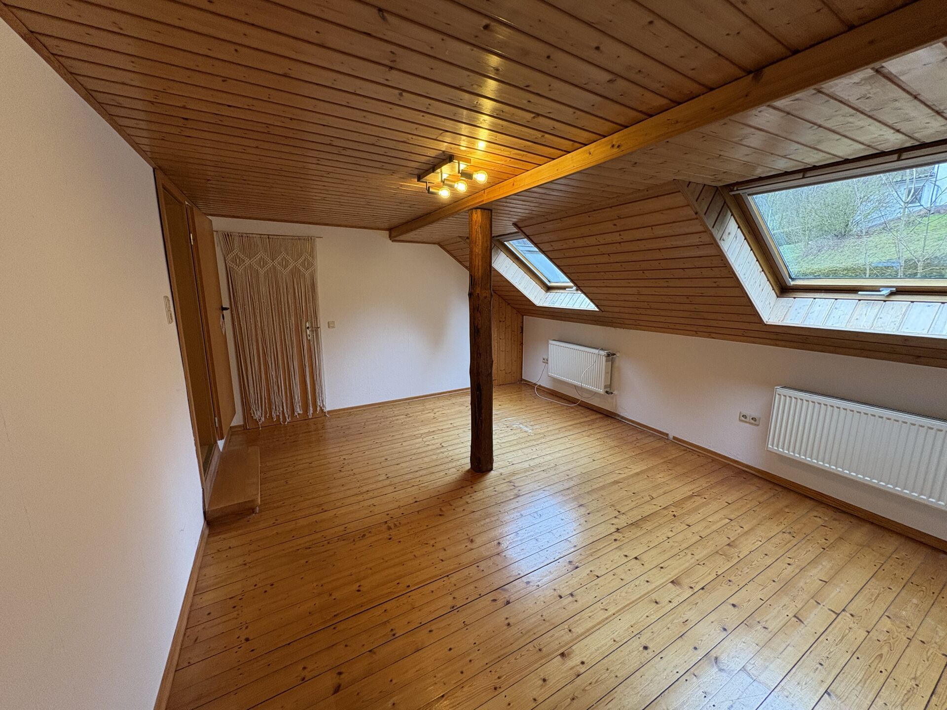 Immobilienangebot - Marsberg / Oesdorf - Alle - Liebhaberobjekt mit Einliegerwohnung und Panoramablick über Oesdorf!