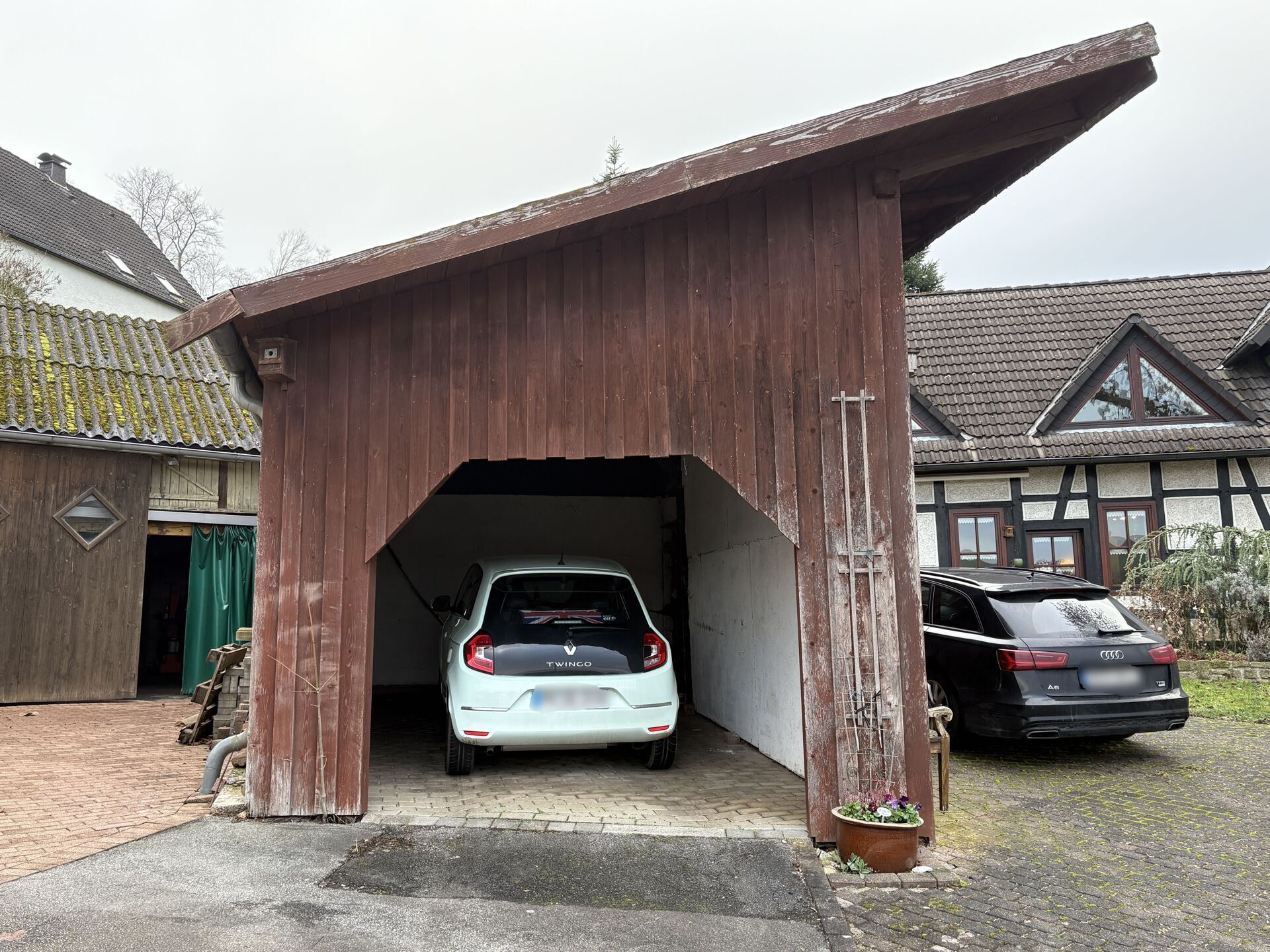 Immobilienangebot - Marsberg / Oesdorf - Alle - Liebhaberobjekt mit Einliegerwohnung und Panoramablick über Oesdorf!