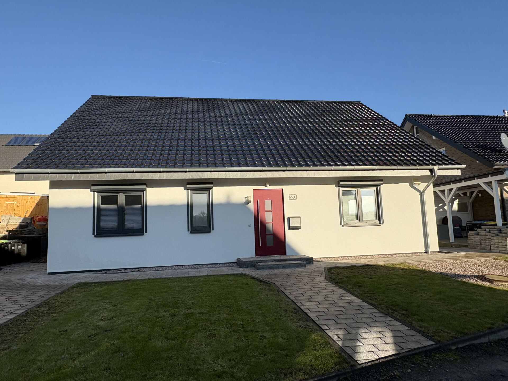 Immobilienangebot - Barntrup - Alle - Auf einer Ebene und...(fast) NEU!