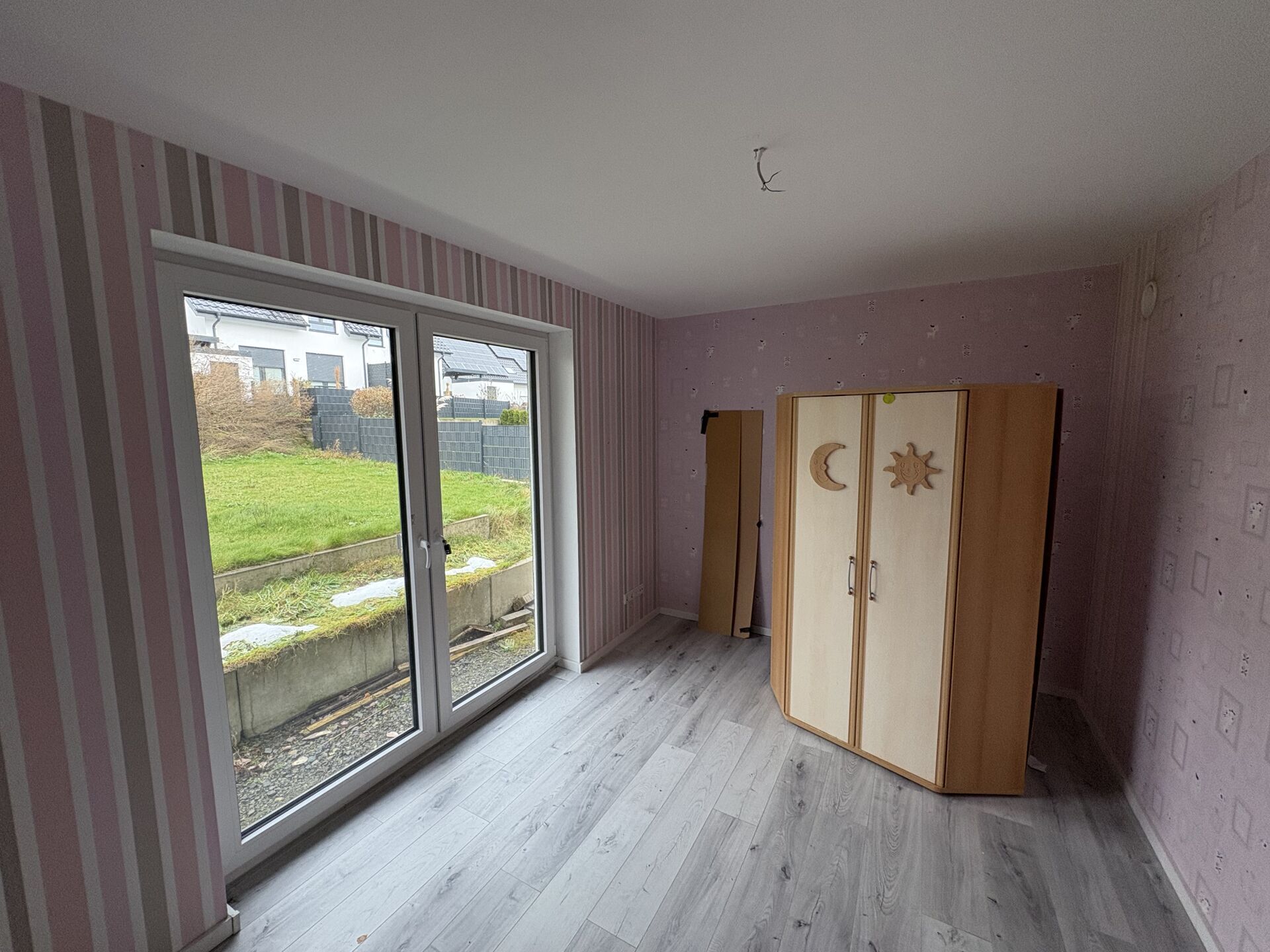 Immobilienangebot - Barntrup - Alle - Auf einer Ebene und...(fast) NEU!