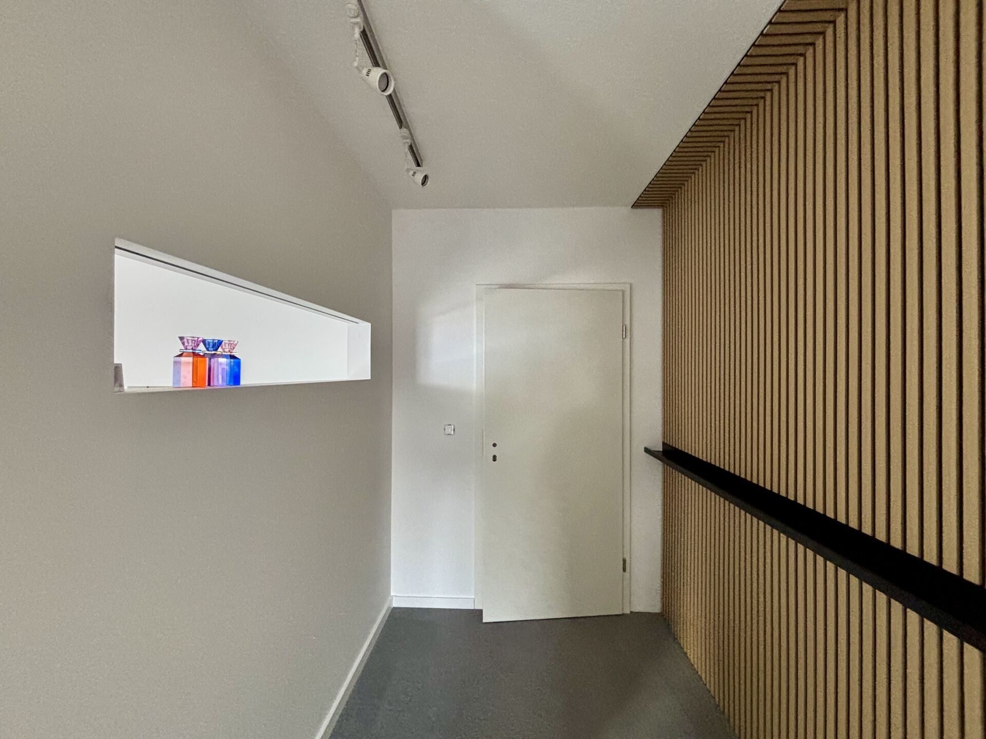 Immobilienangebot - Paderborn - Alle - Zwei Wohnungen zum Preis von einer! – Neuwertige Etagenwohnung mit Garage in Paderborn