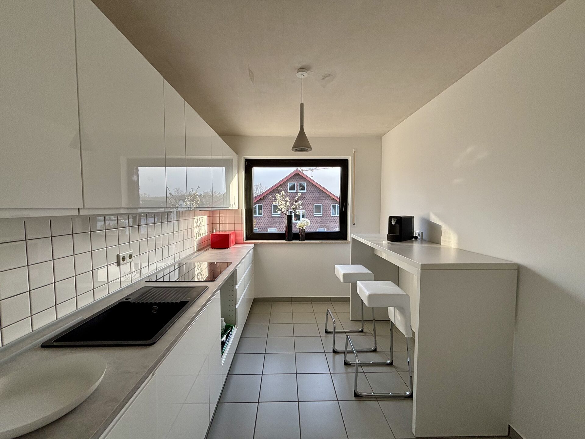 Immobilienangebot - Paderborn - Alle - Zwei Wohnungen zum Preis von einer! – Neuwertige Etagenwohnung mit Garage in Paderborn