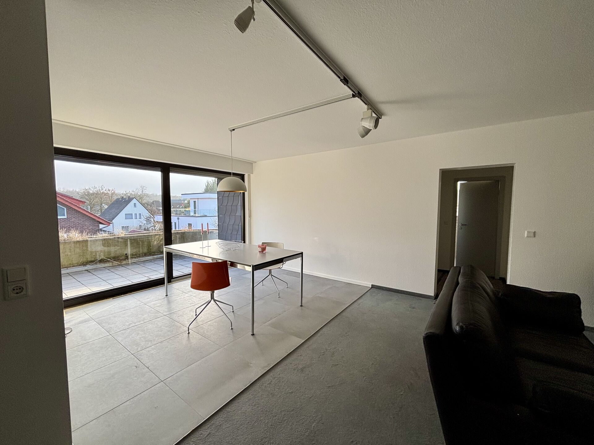 Immobilienangebot - Paderborn - Alle - Zwei Wohnungen zum Preis von einer! – Neuwertige Etagenwohnung mit Garage in Paderborn