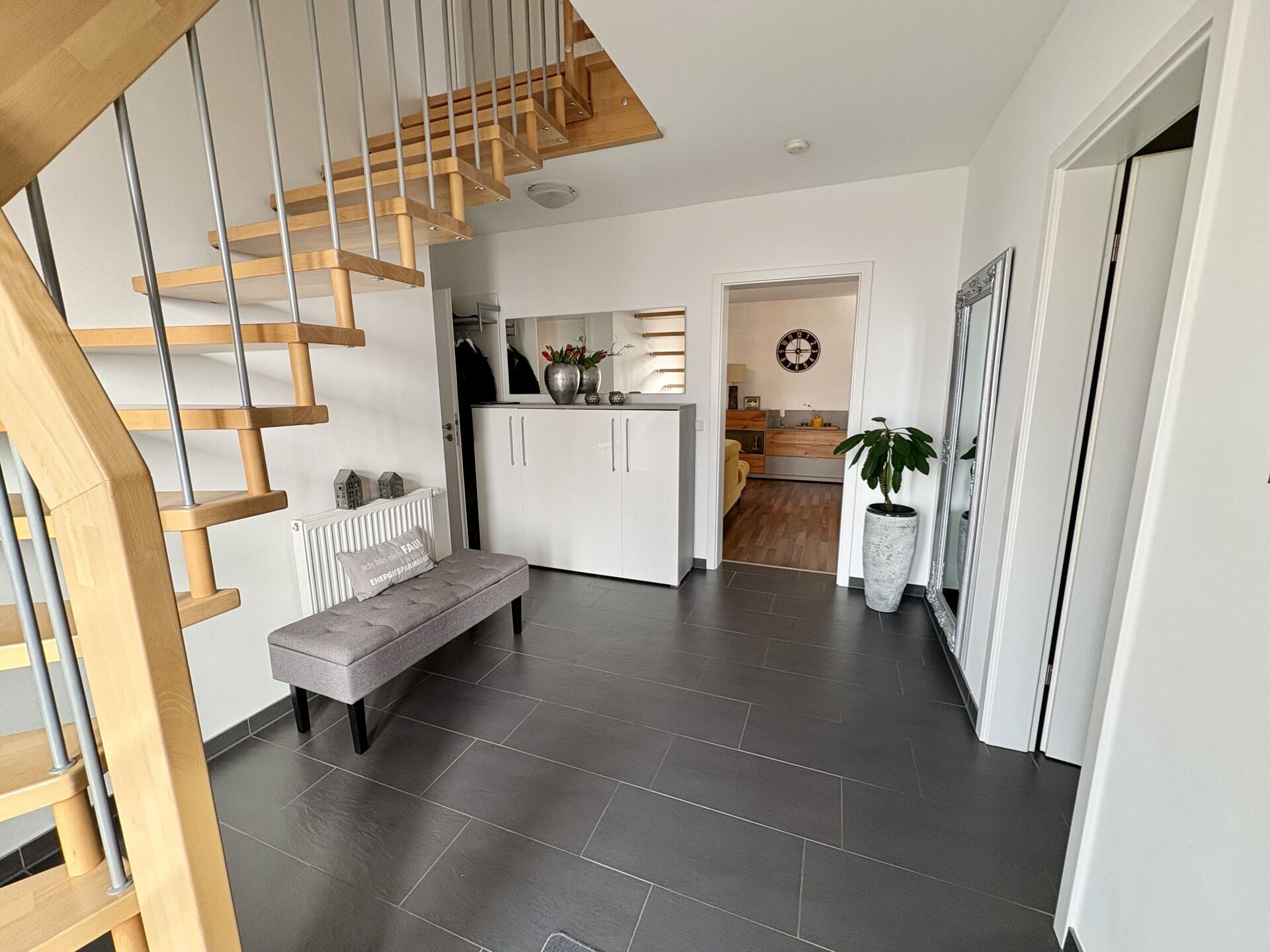 Immobilienangebot - Bad Salzuflen / Holzhausen - Alle - Einfach einziehen und wohlfühlen!
