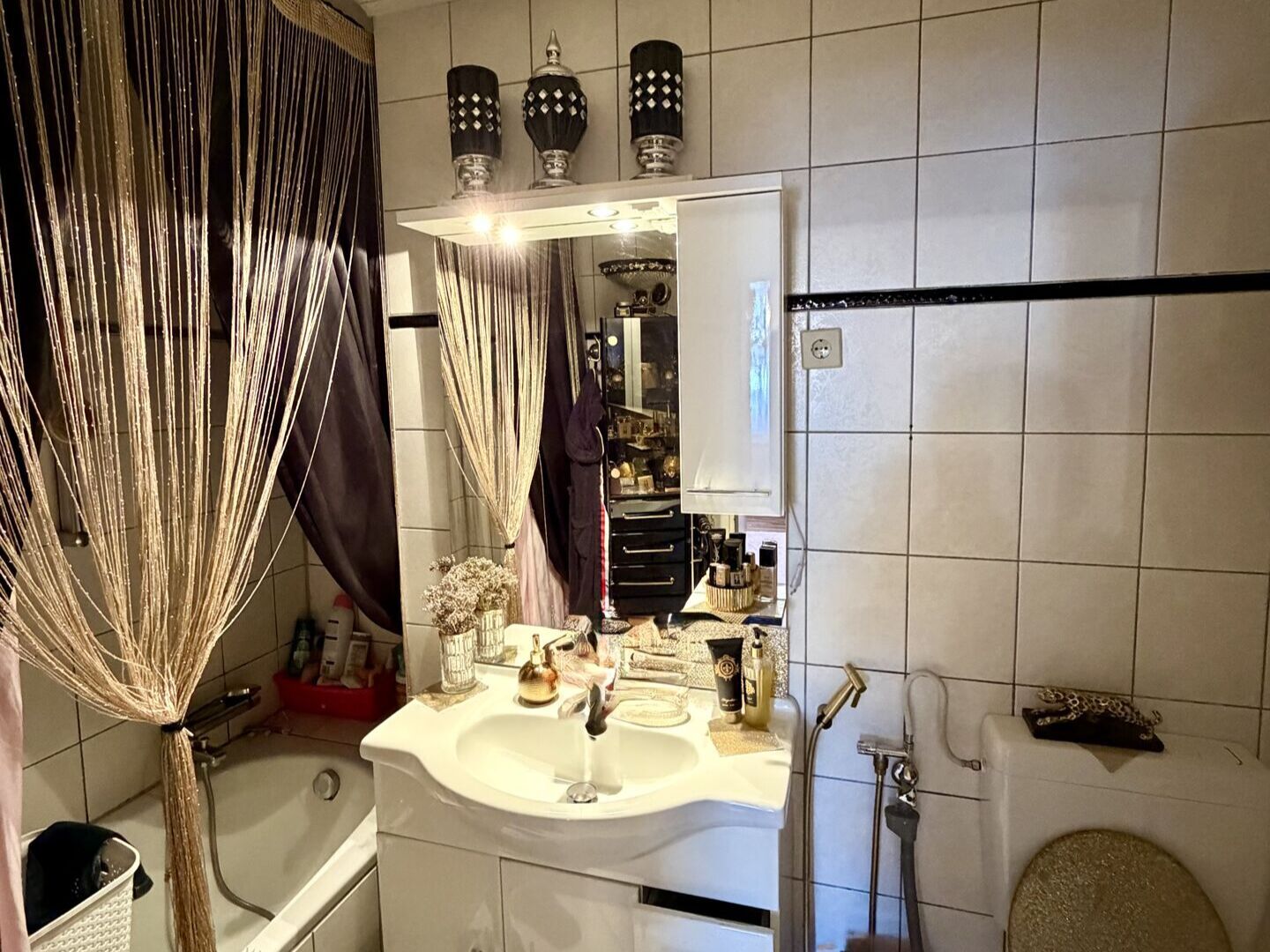 Immobilienangebot - Paderborn / Schloß Neuhaus - Alle - Attraktive Kapitalanlage: Gepflegte Etagenwohnung in zentraler Lage mit zuverlässiger Mietrendite